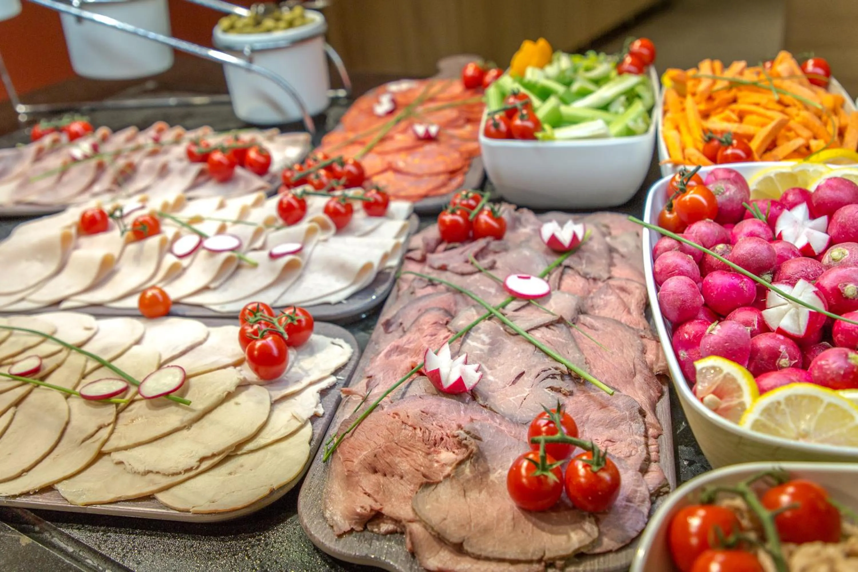 Restaurant/places to eat in SOWELL Family Hôtel Port Grimaud