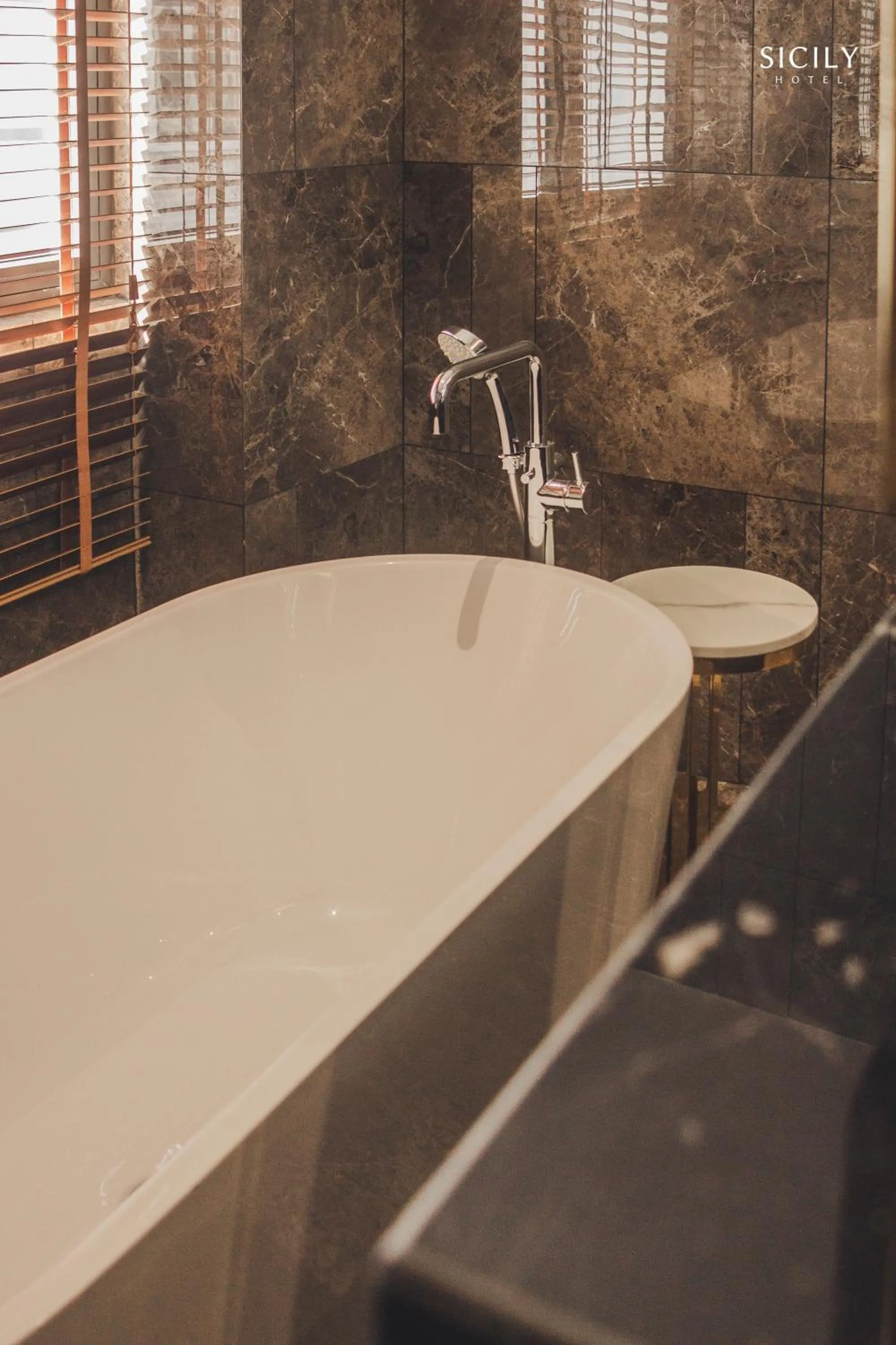 Bath in Sicily Hotel Grand World Phú Quốc
