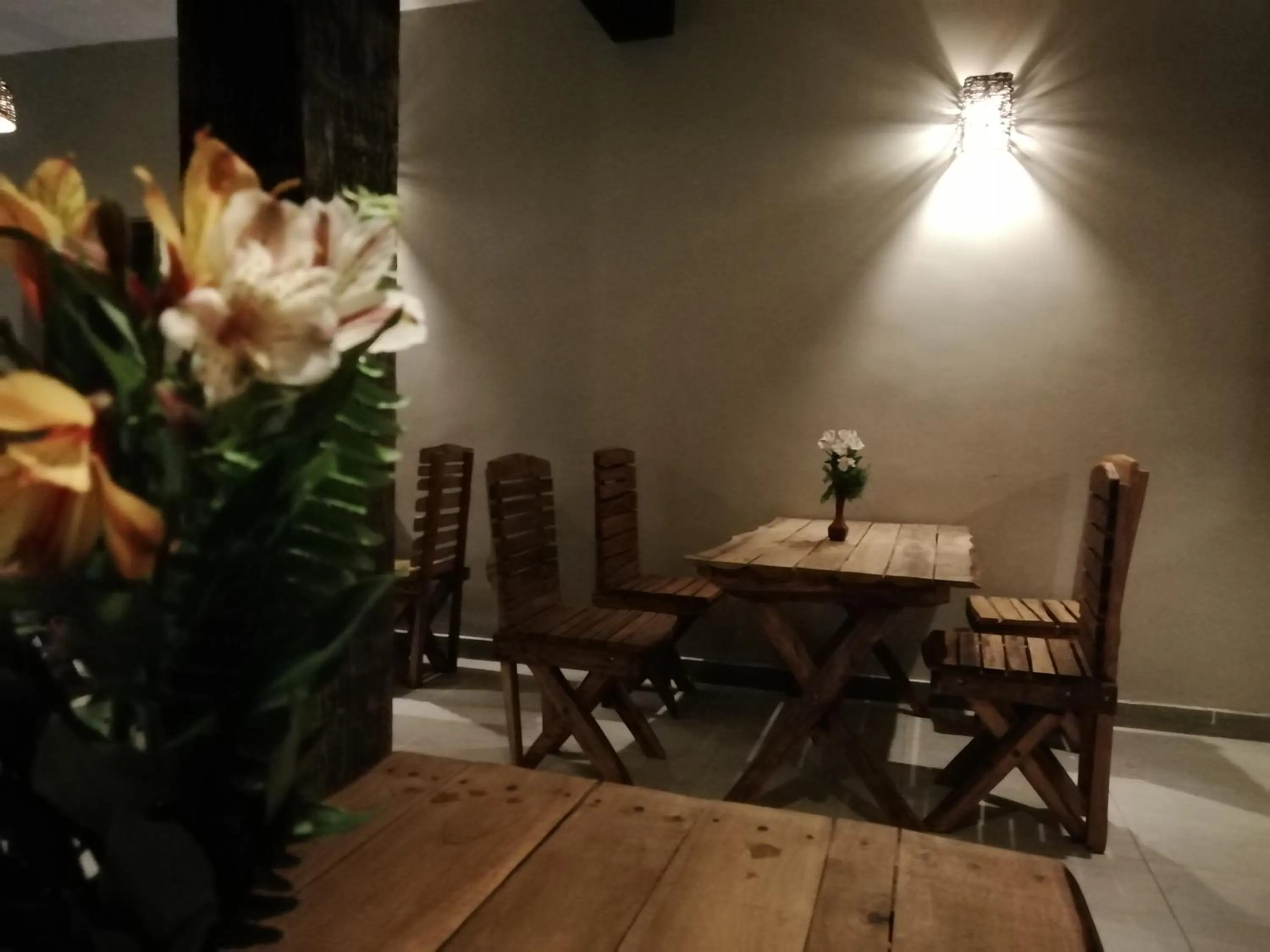 Restaurant/places to eat in Tea Mount Forest