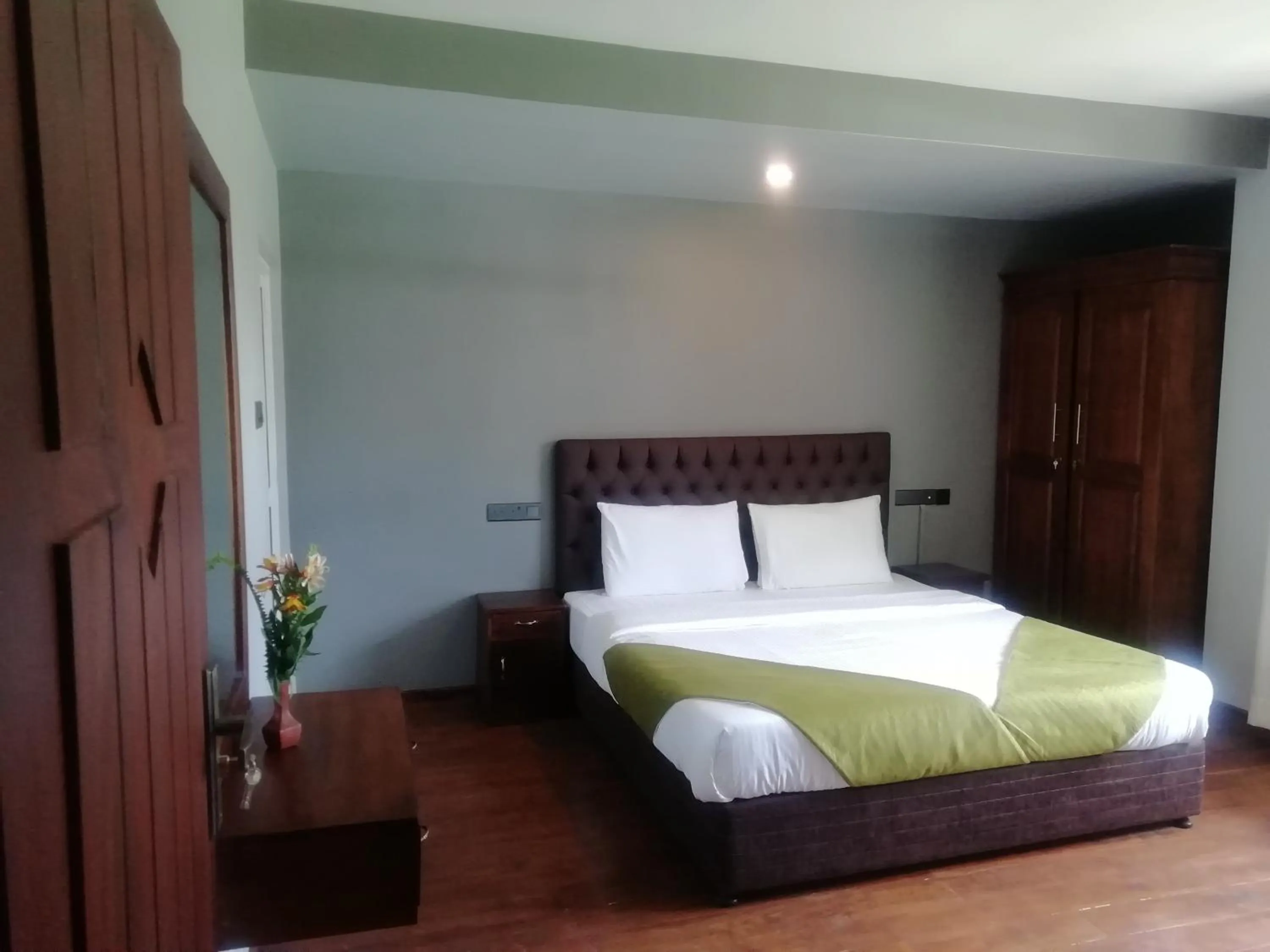 Bed in Tea Mount Forest