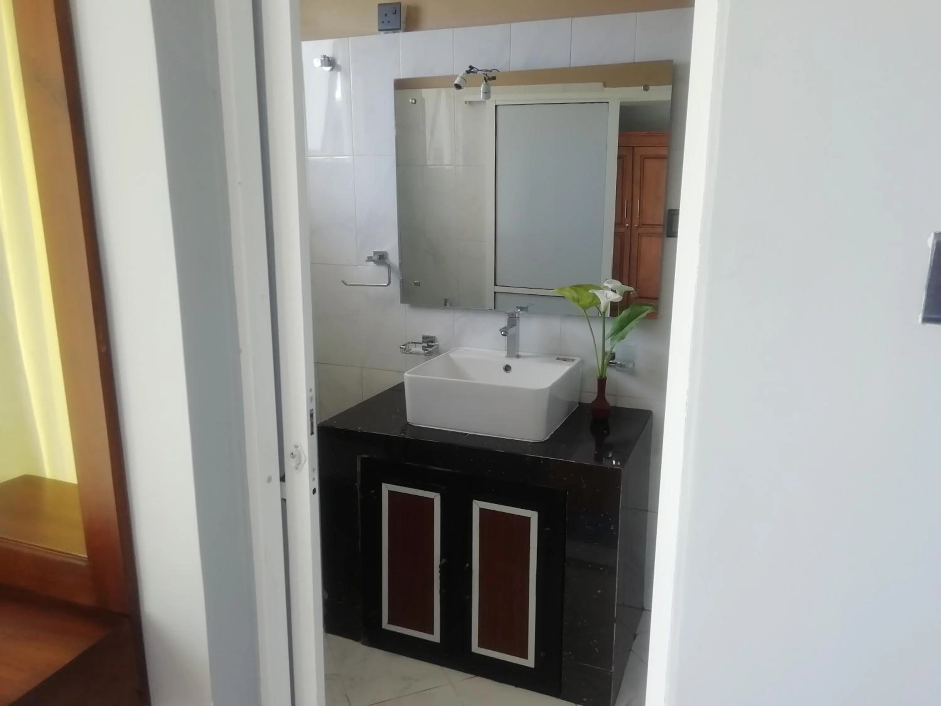 Bathroom in Tea Mount Forest