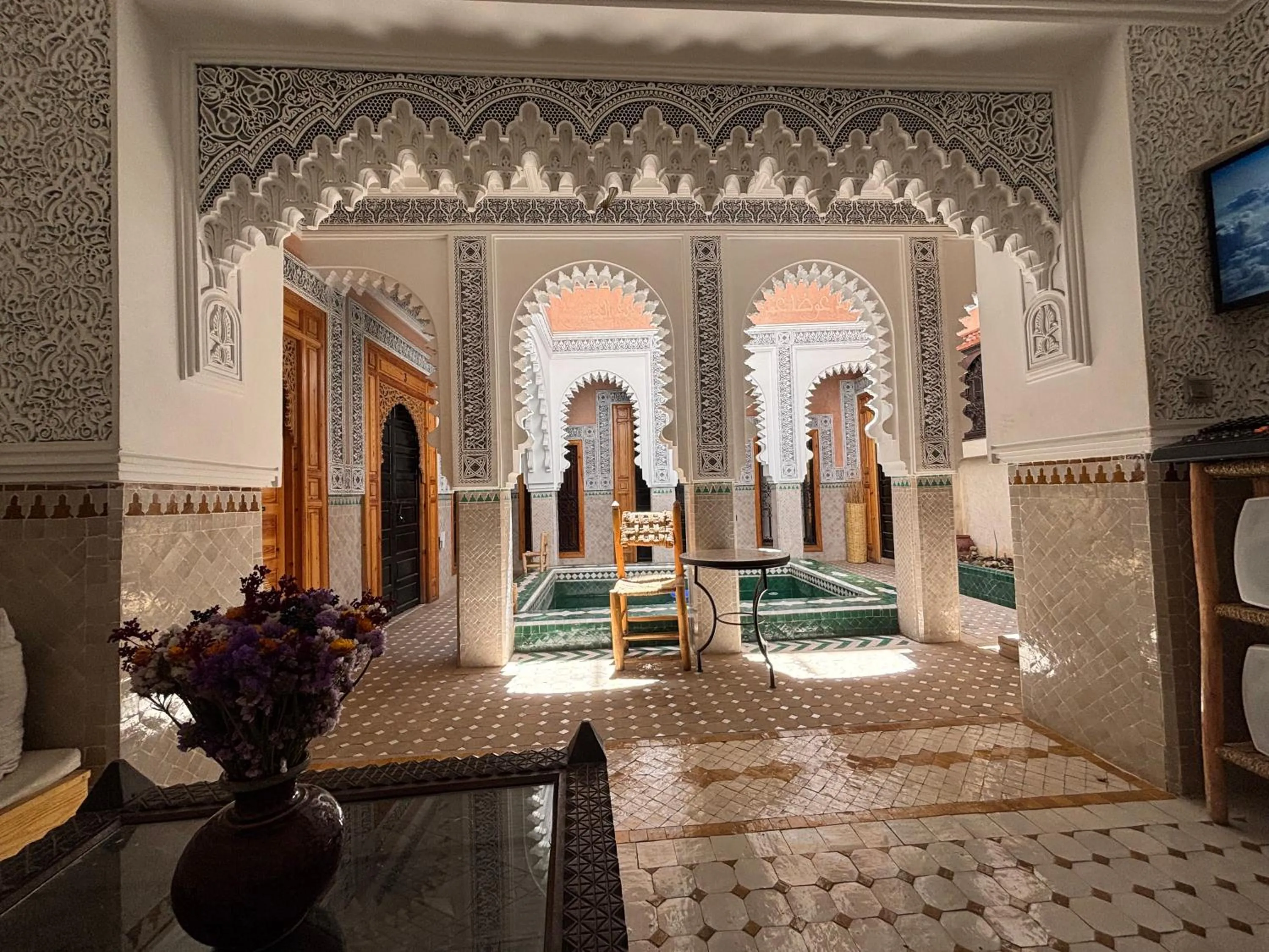 TV and multimedia in Riad Minami