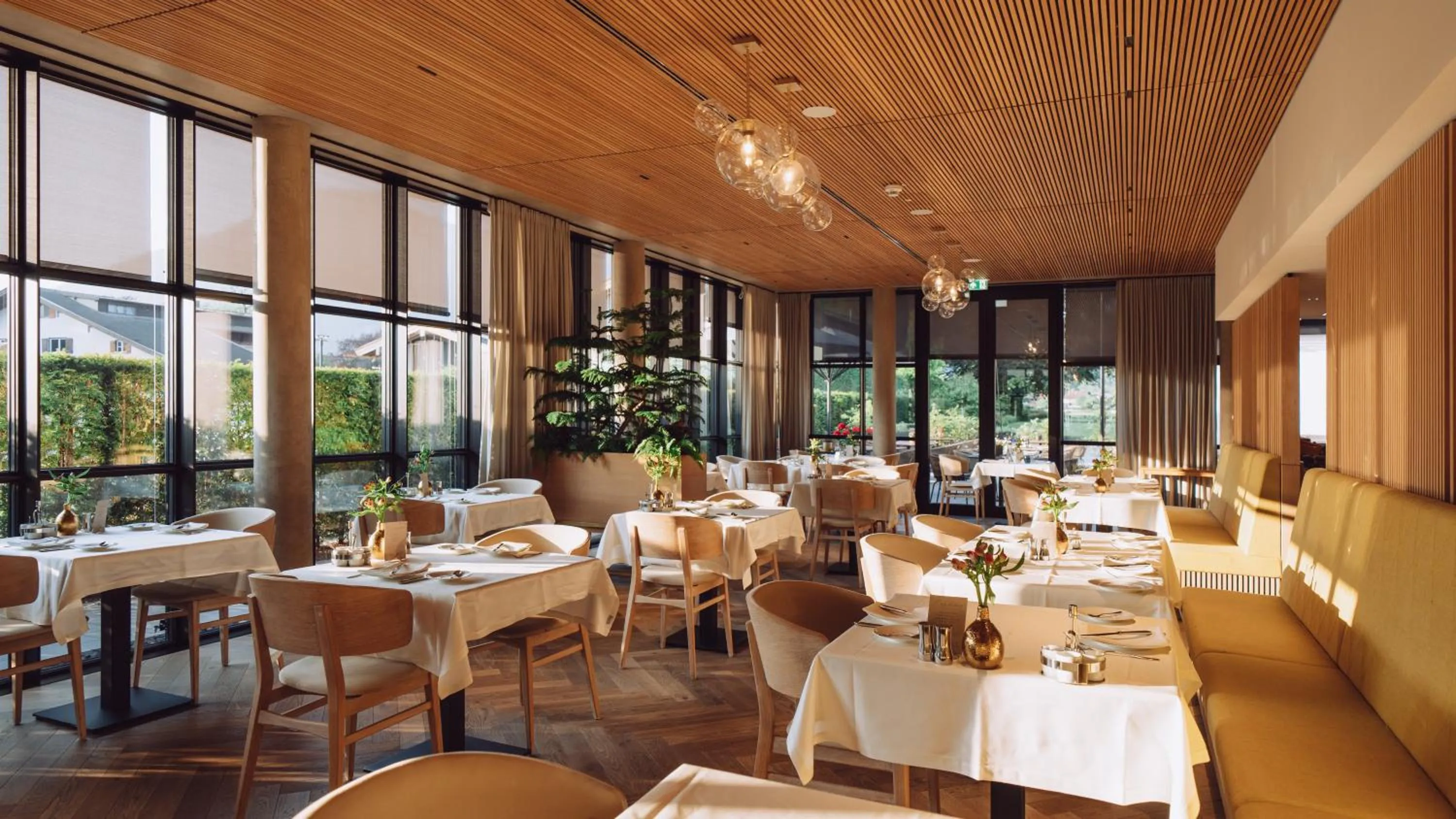 Restaurant/places to eat in Parkhotel Egerner Höfe