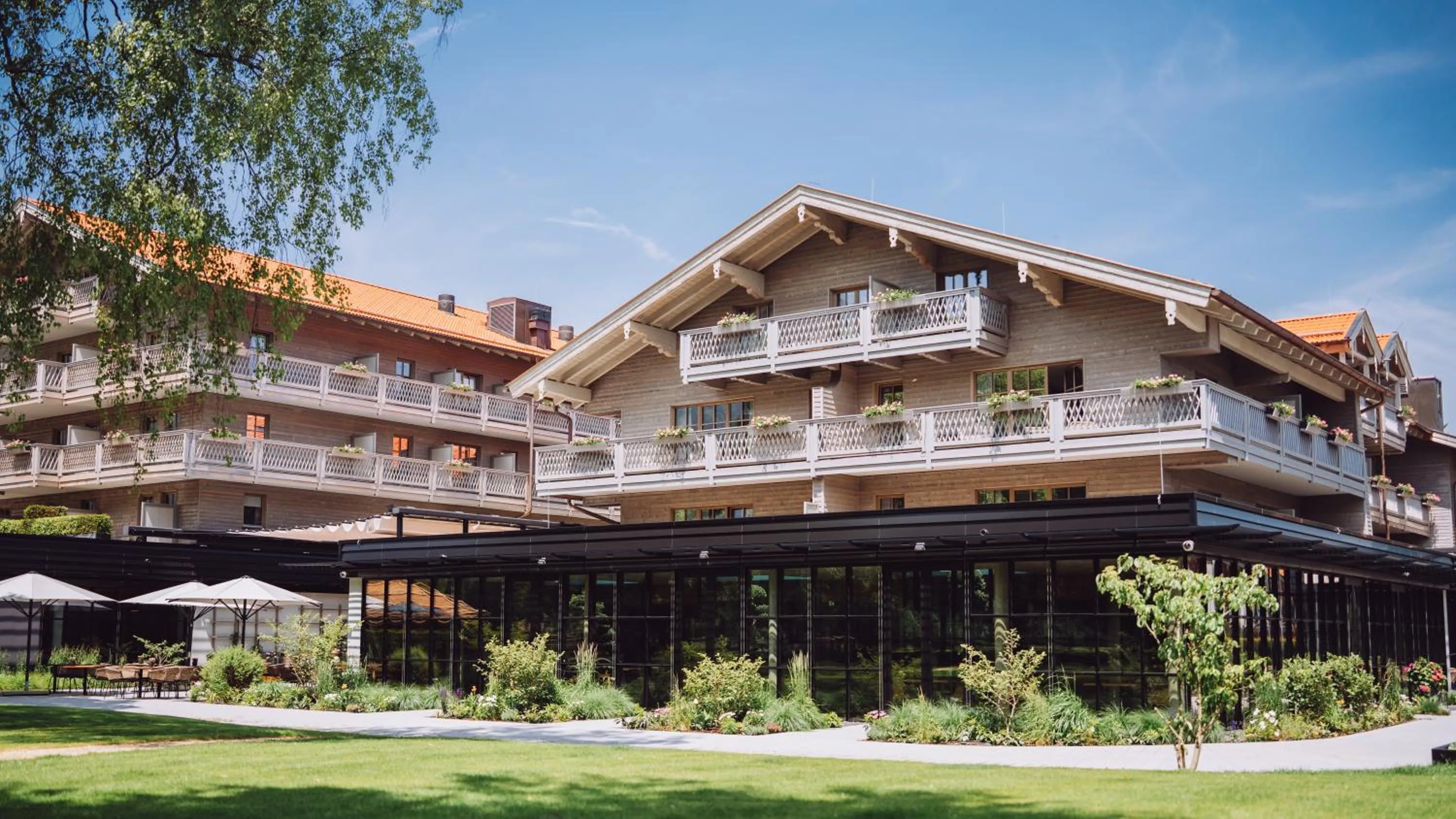 Property building in Parkhotel Egerner Höfe