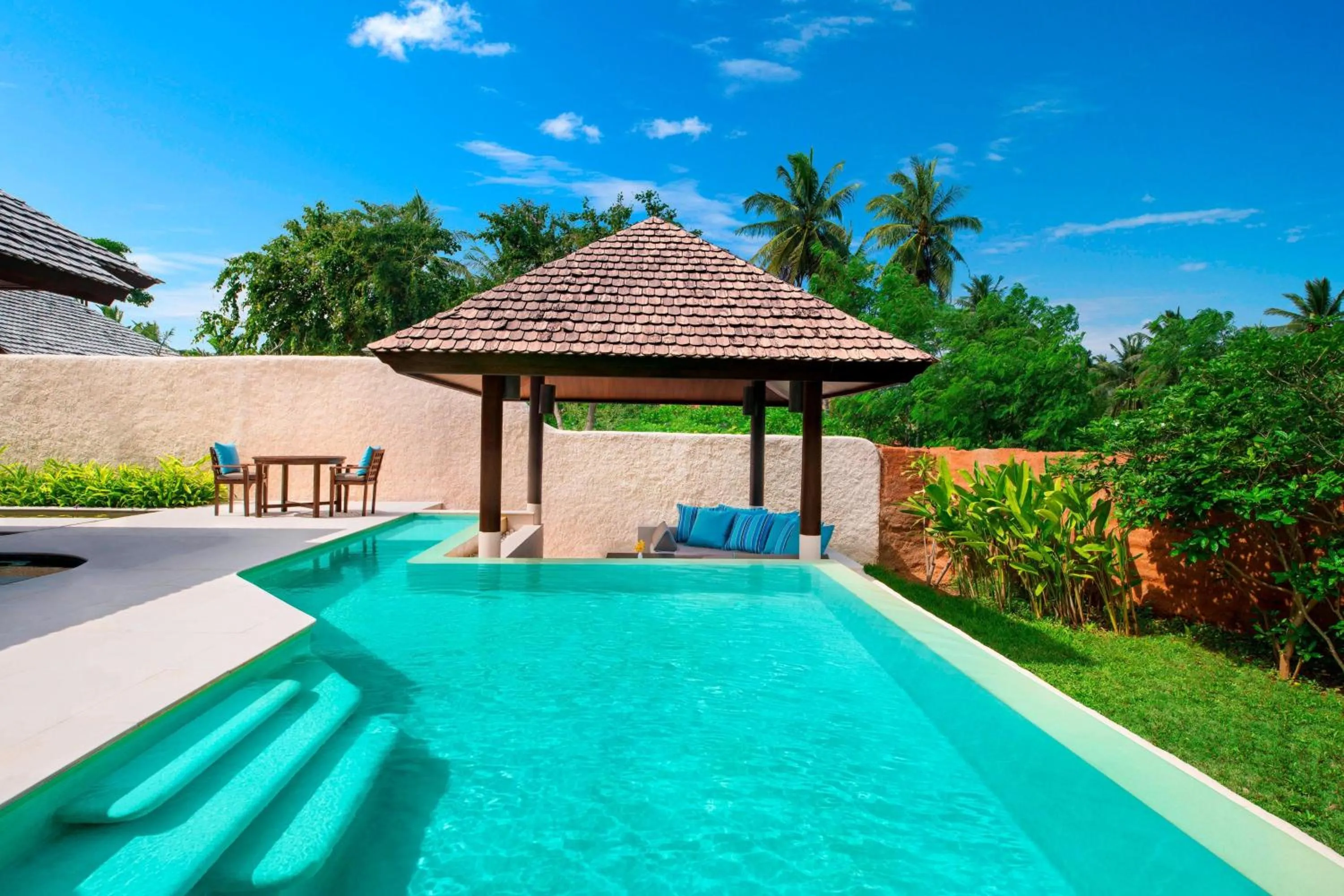 Swimming pool in Sheraton Hua Hin Pranburi Villas