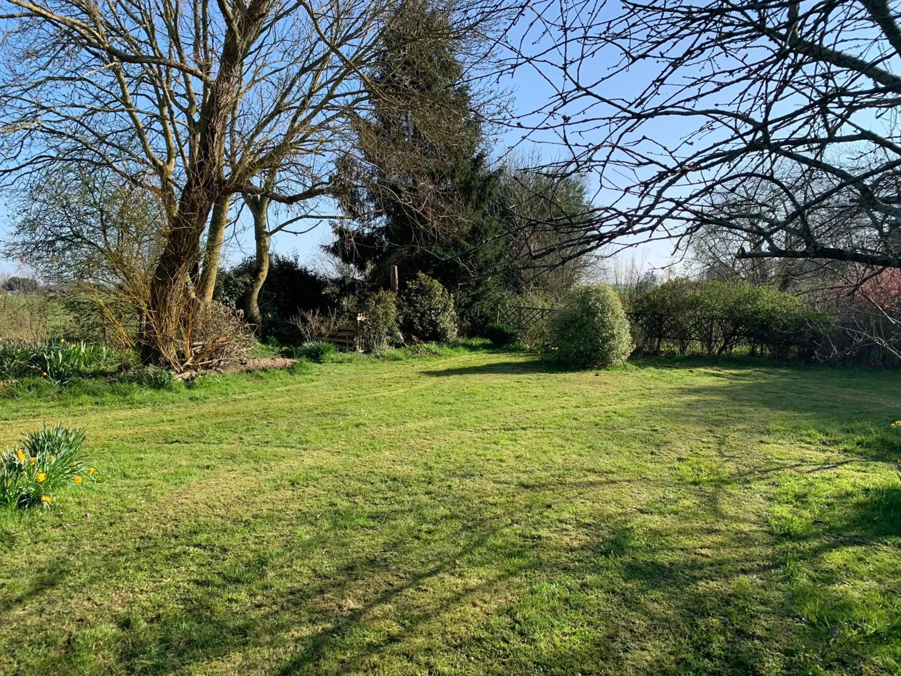 Garden in L Entre deux