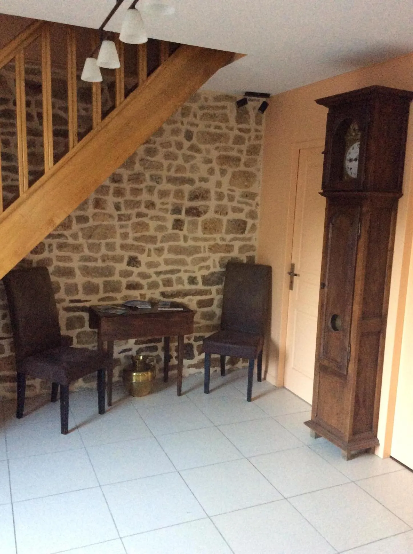 Seating area in L Entre deux