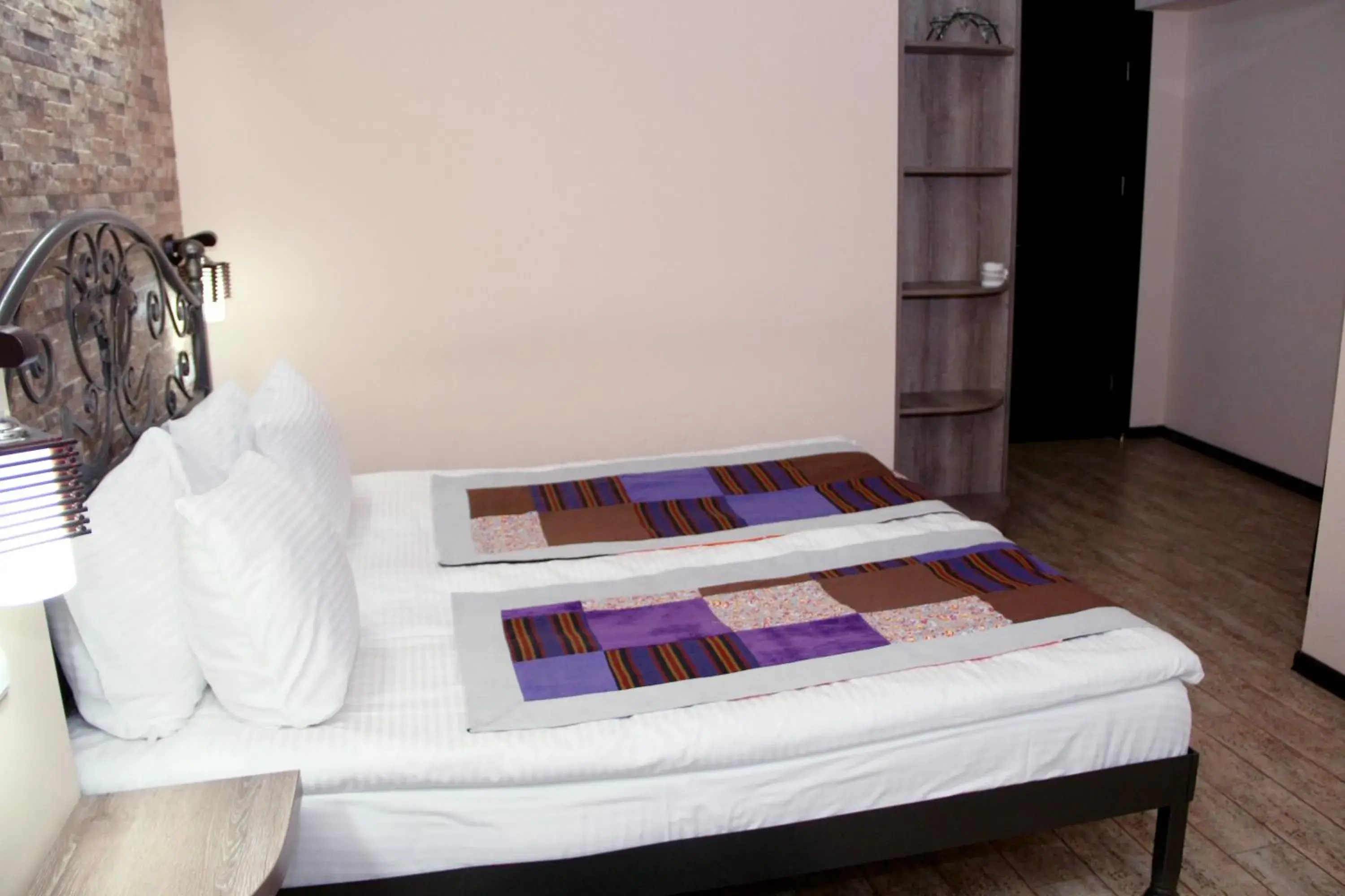 Standard Single Room - single occupancy in Hotel Delisi Standard Single Room - single occupancy in Hotel Delisi