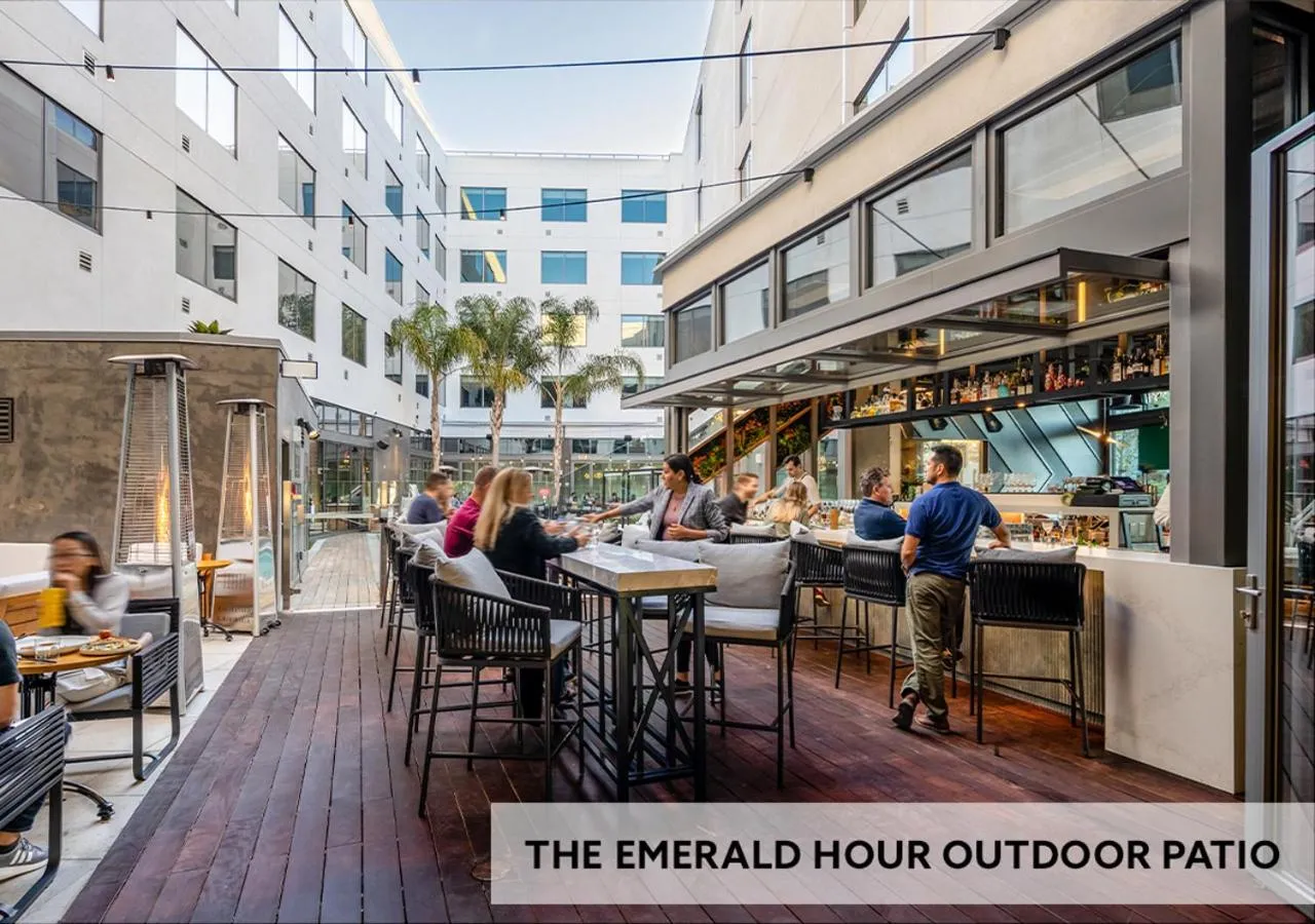 Lounge or bar in Shashi Hotel Mountain View Palo Alto