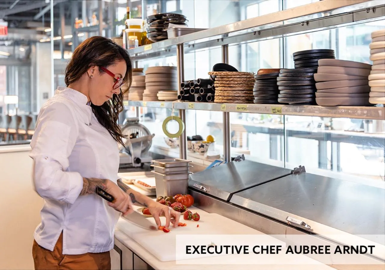 Restaurant/places to eat in Shashi Hotel Mountain View Palo Alto