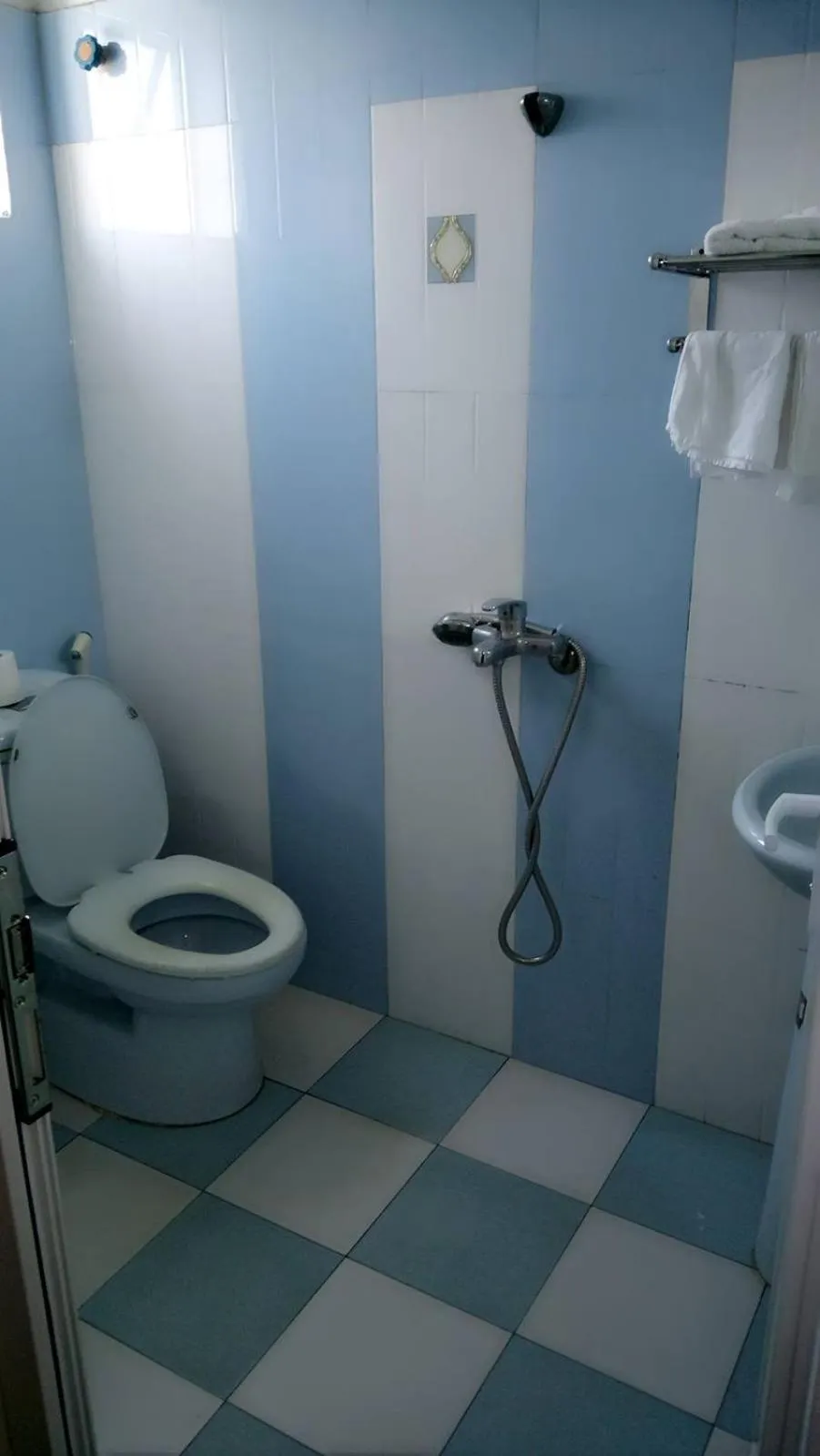 Bathroom in Rose Hotel