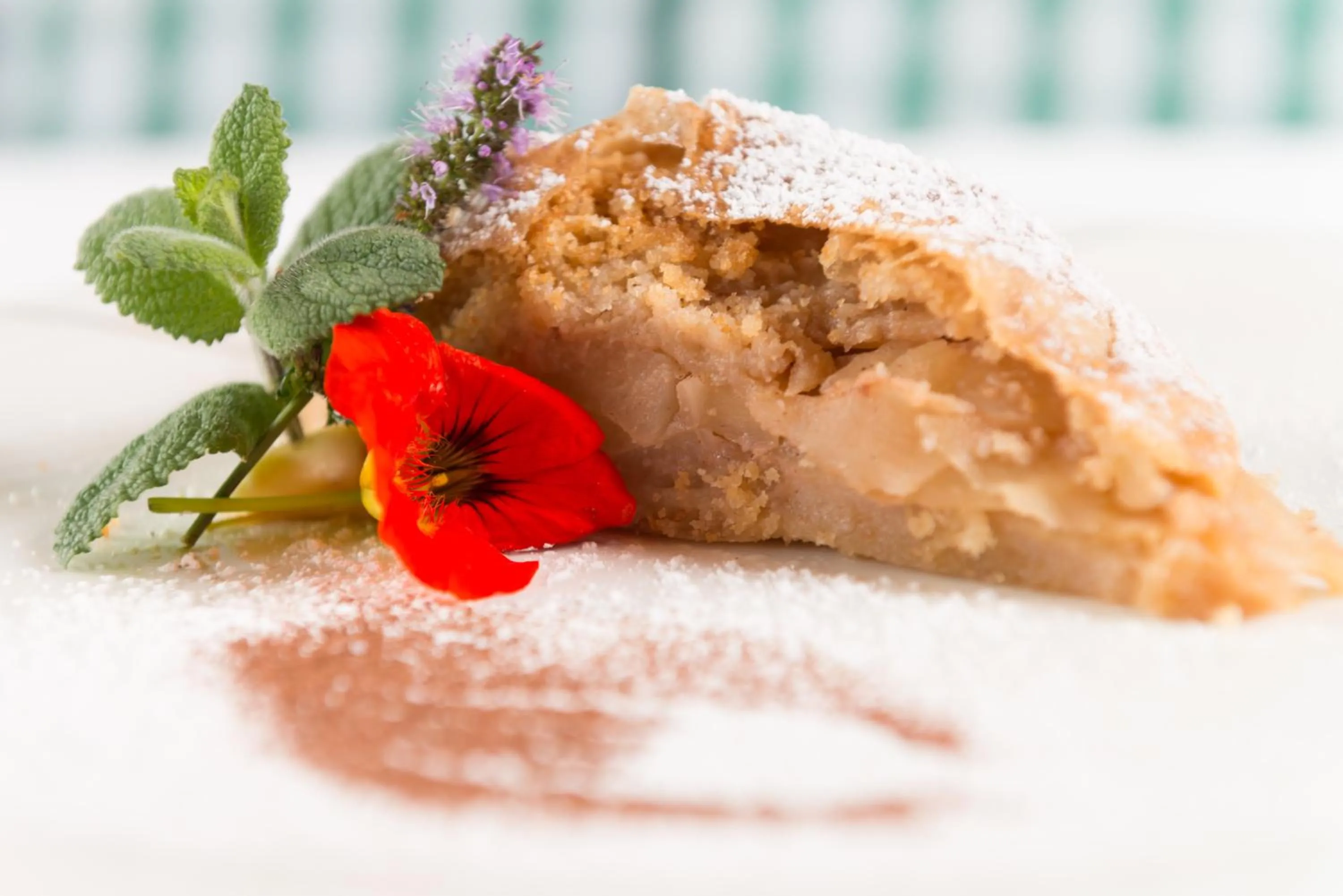 Food and drinks in Appartements-Restaurant Schwaiger