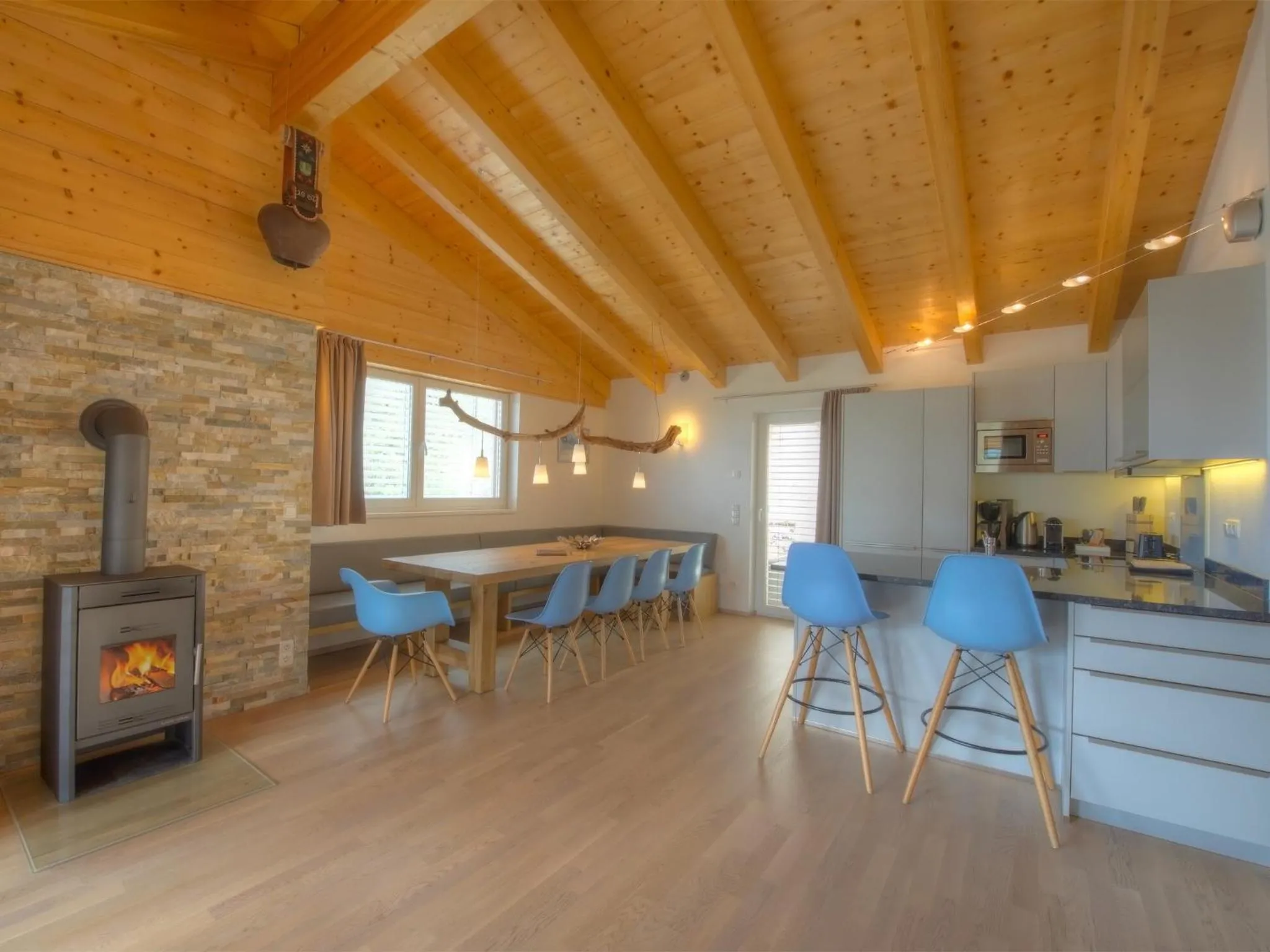 Kitchen or kitchenette in Residenz Kitzsteinhornblick by Kaprun Rentals