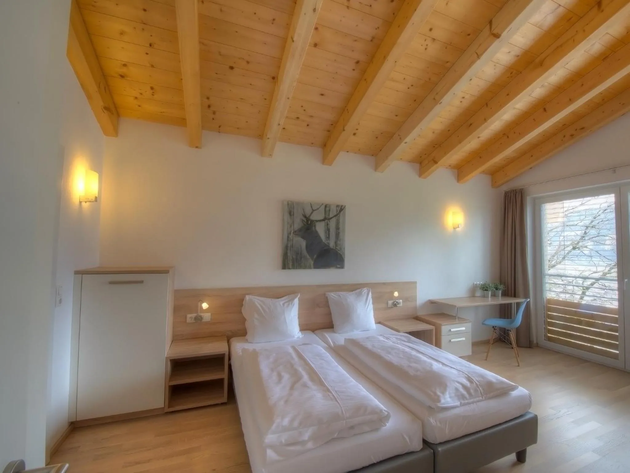 Spring, Bed in Residenz Kitzsteinhornblick by Kaprun Rentals