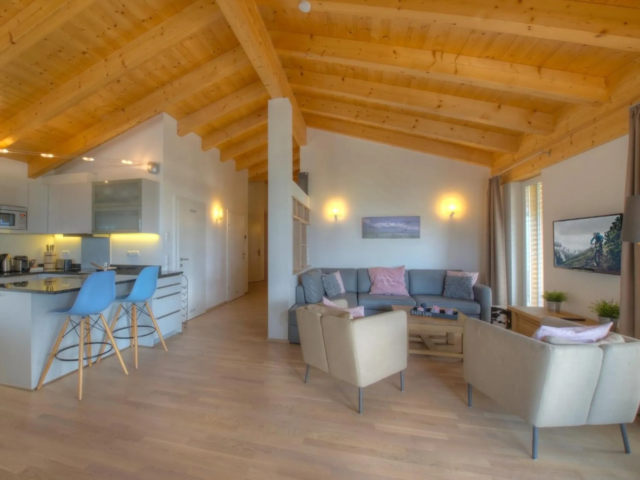 Kitchen or kitchenette in Residenz Kitzsteinhornblick by Kaprun Rentals