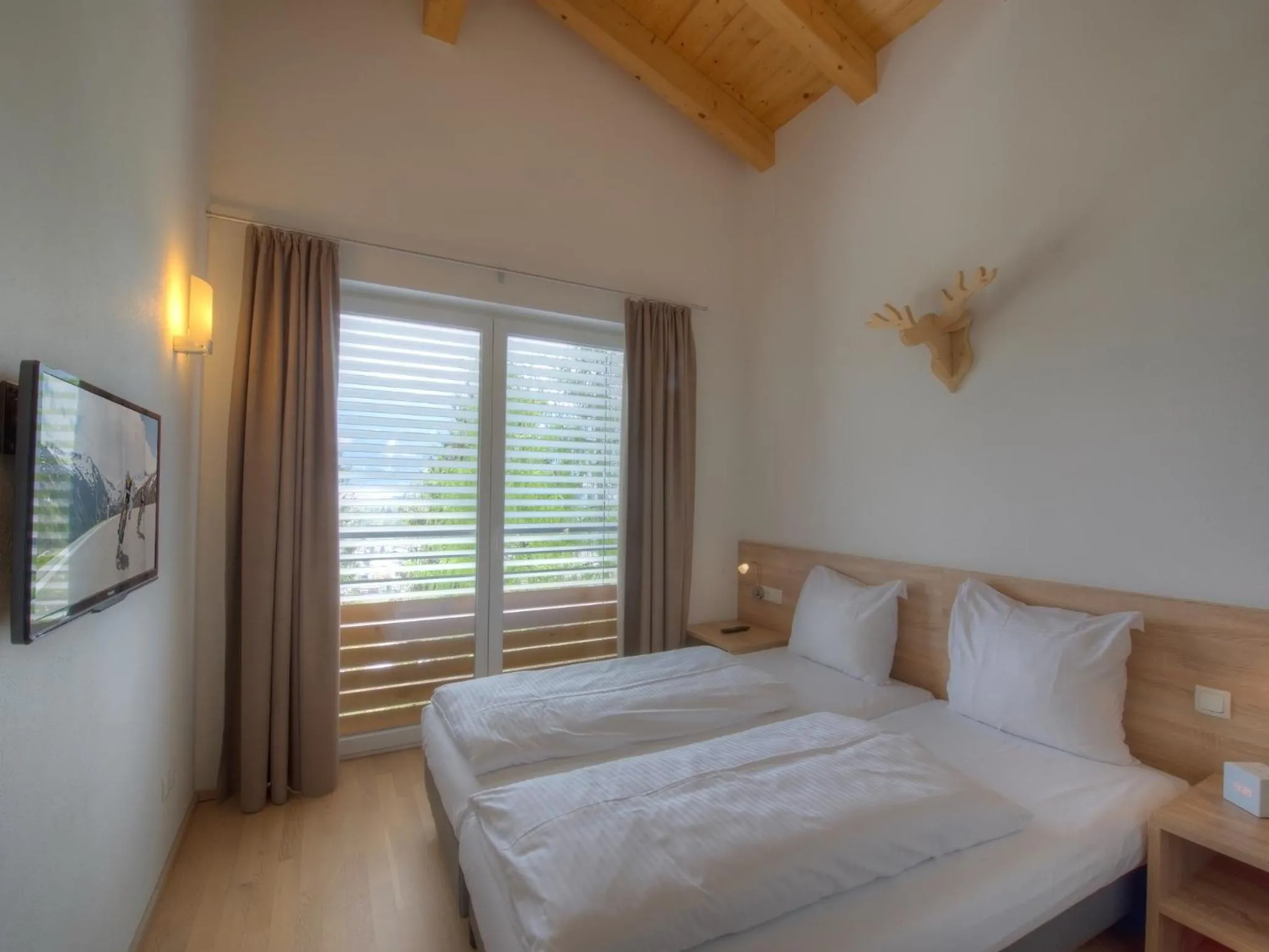 Spring, Bed in Residenz Kitzsteinhornblick by Kaprun Rentals