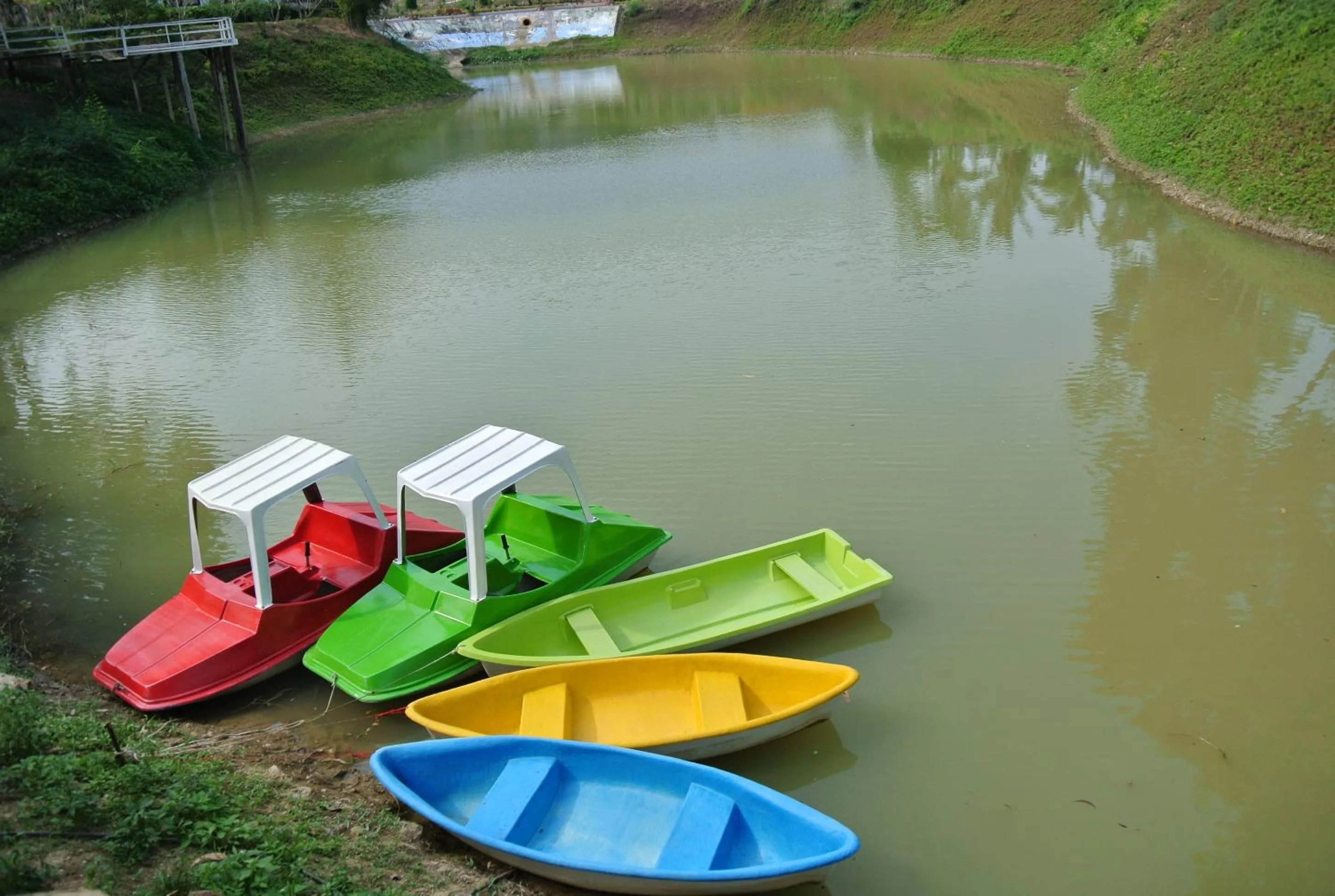 Activities in Baanraisooksangchan