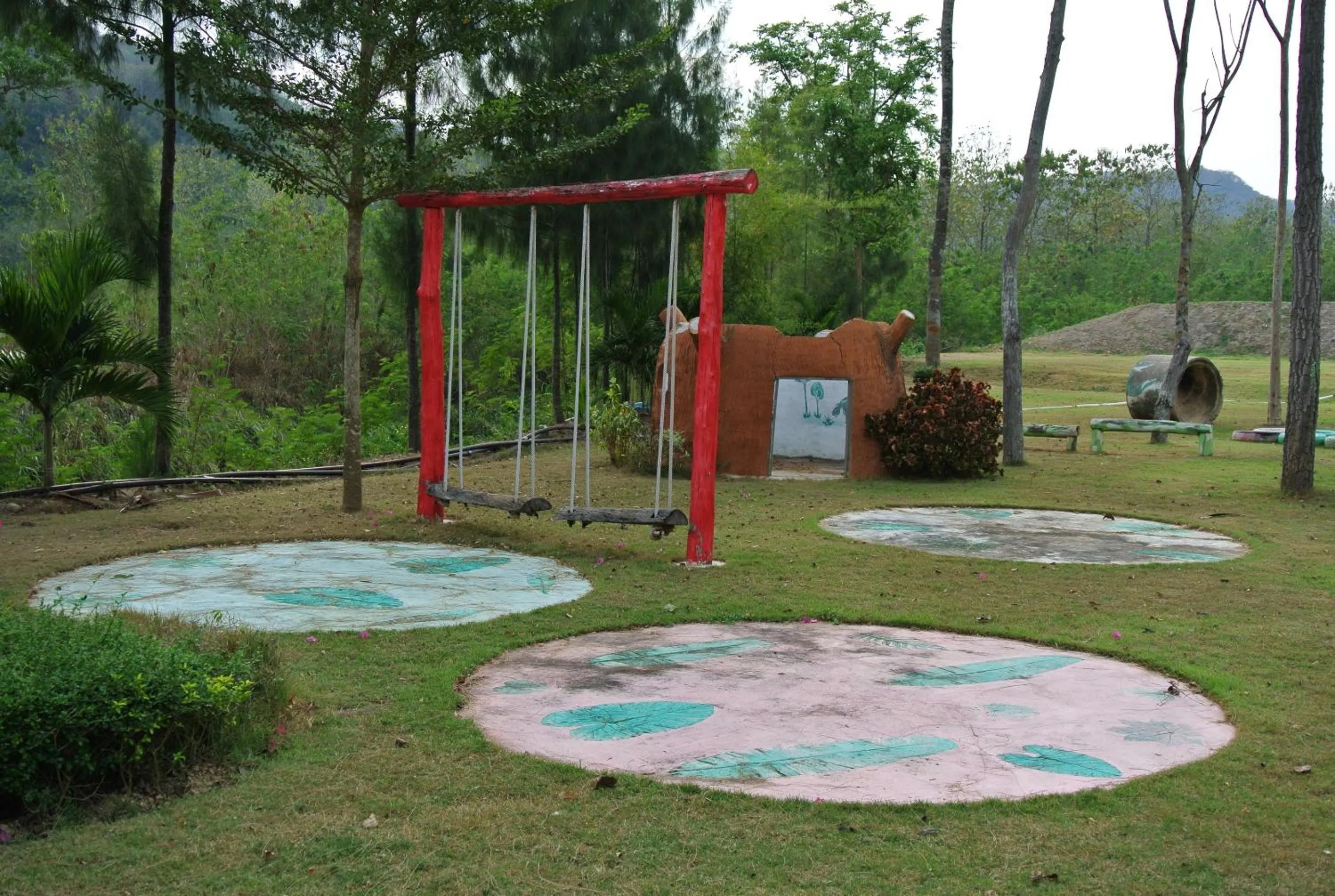 Activities in Baanraisooksangchan