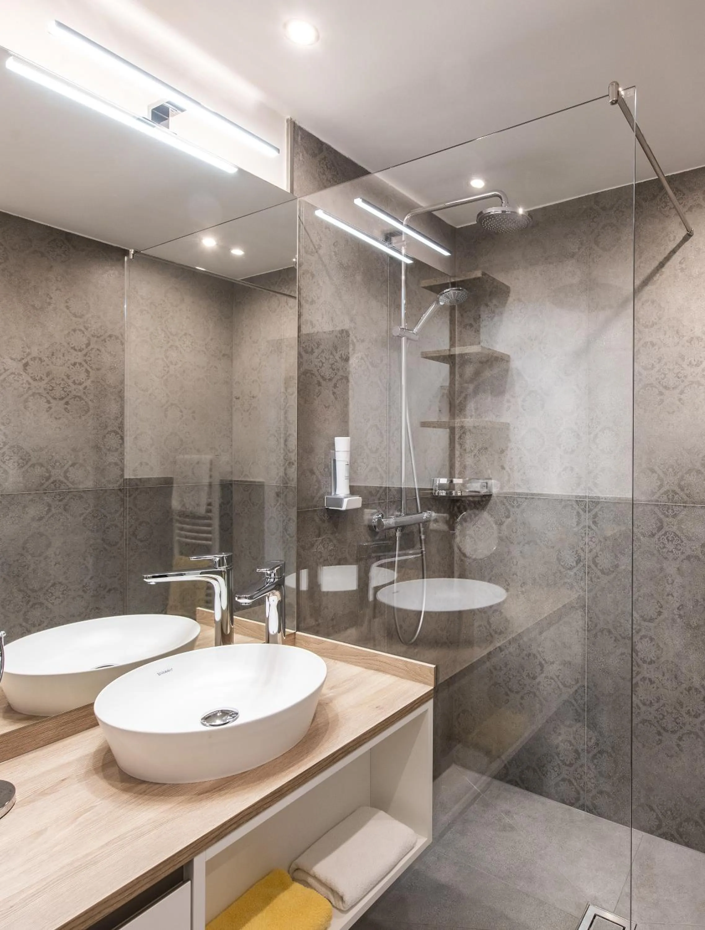 Shower in Hotel Himmelreich