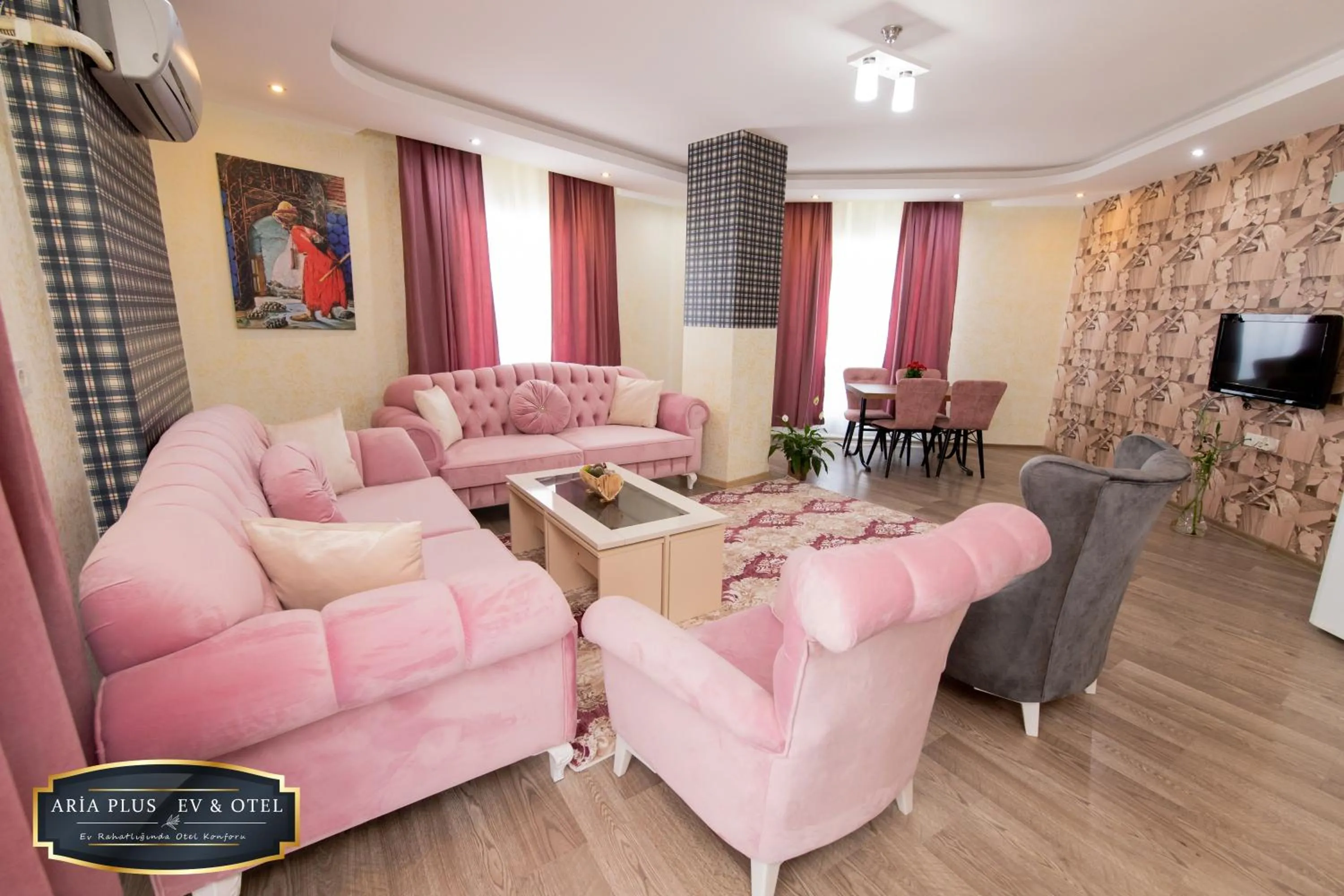 Seating area in aria plus ev otel