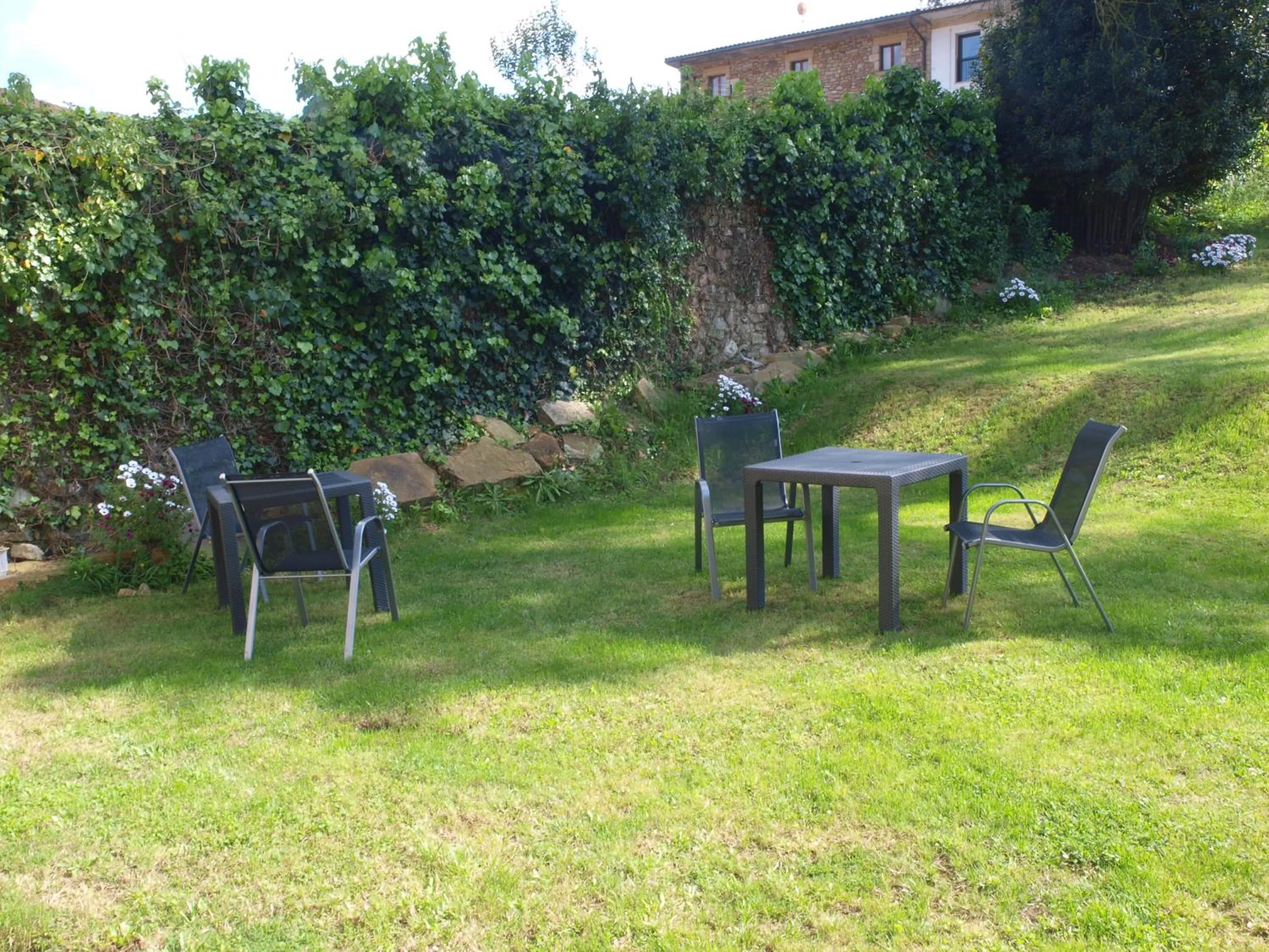 Garden in M&UGA Hotela