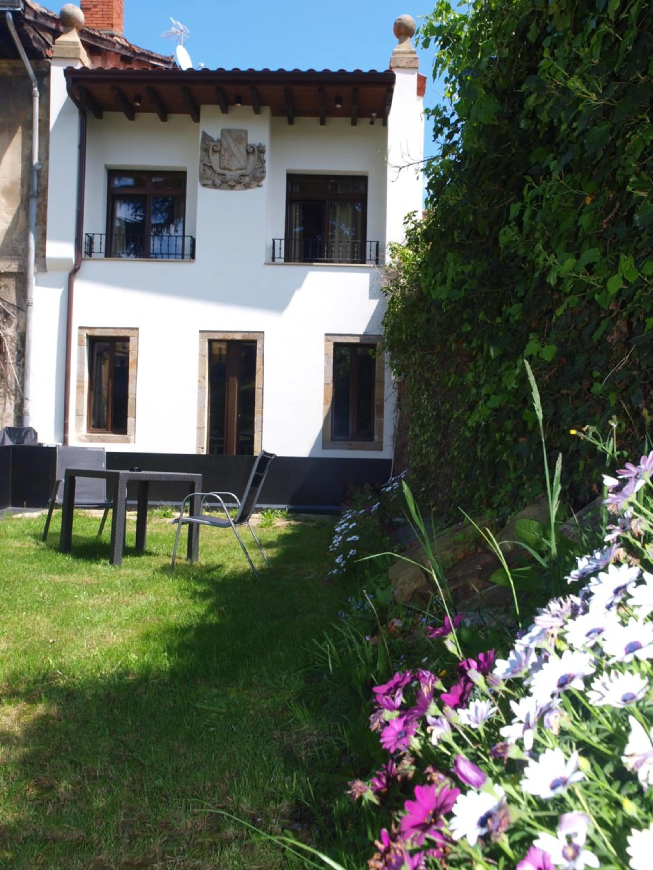 Property building in M&UGA Hotela