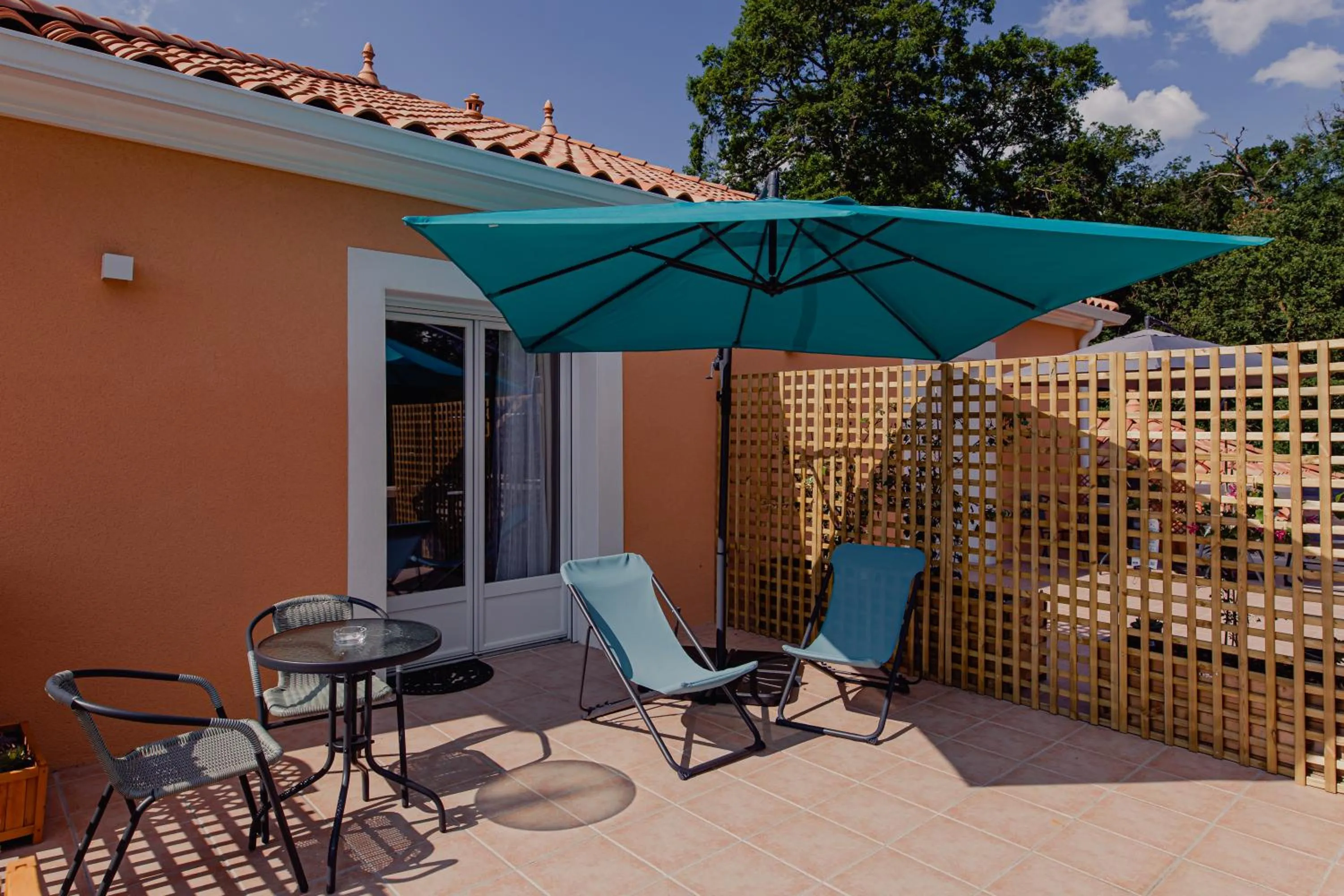 VILLA DES CHENES-Adult only