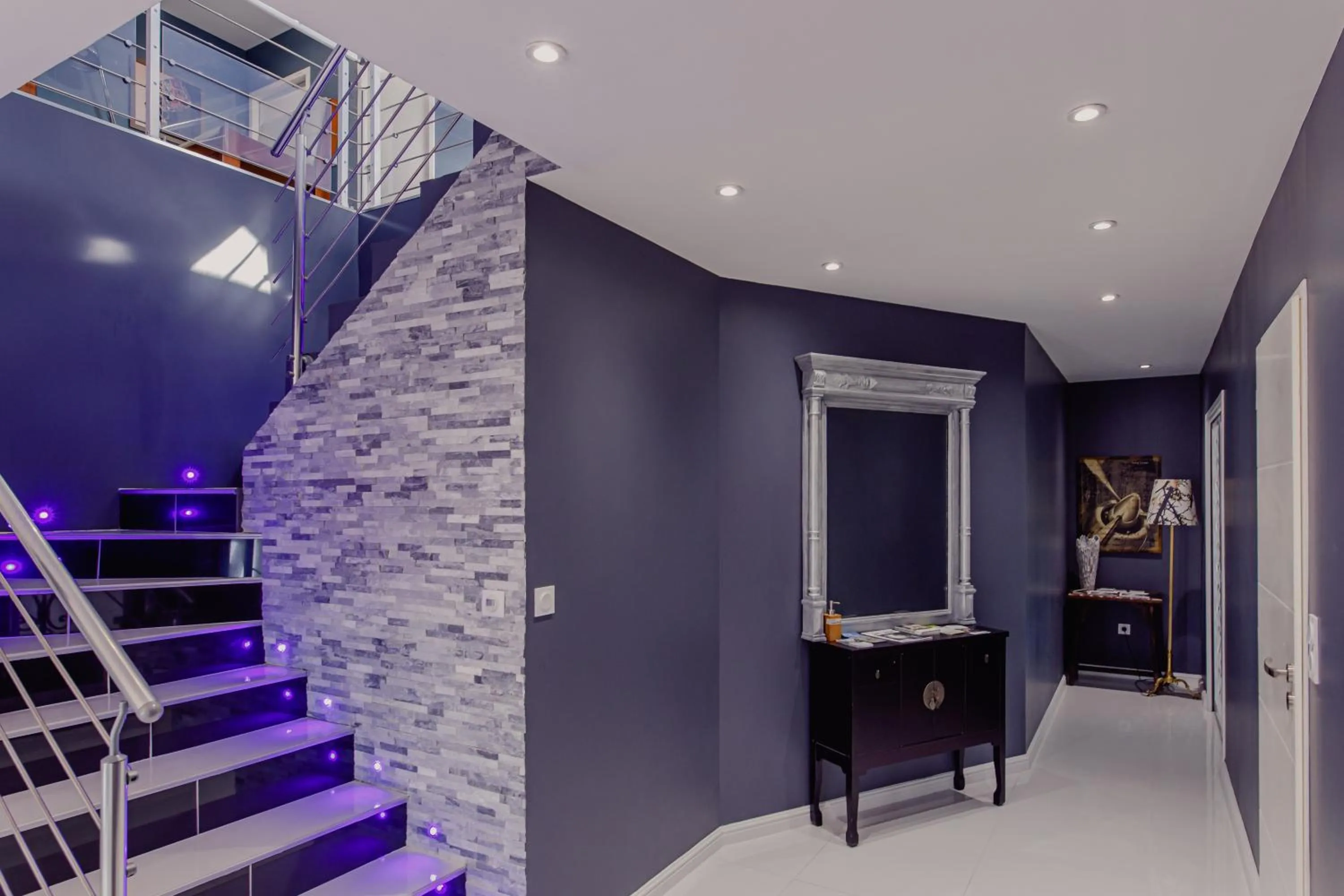 VILLA DES CHENES-Adult only