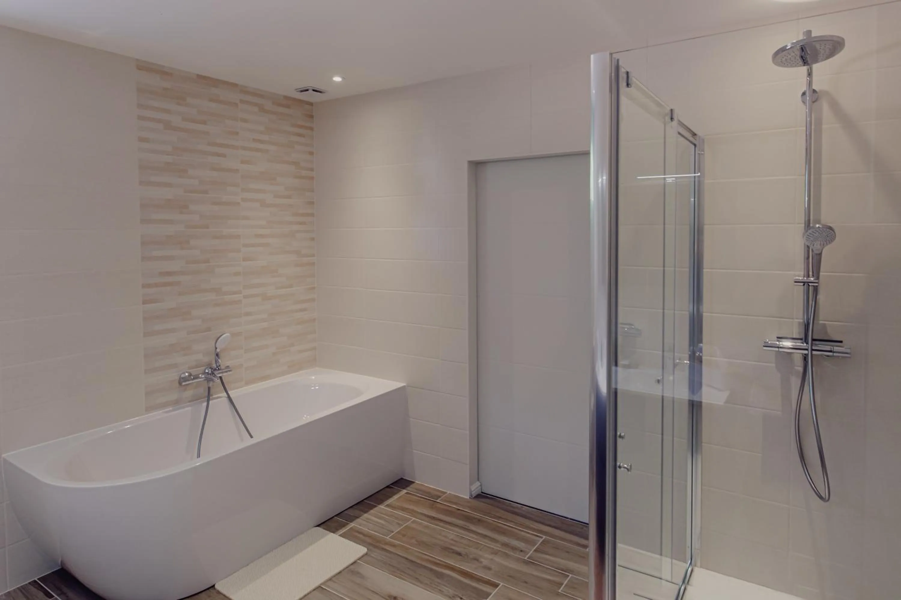 VILLA DES CHENES-Adult only