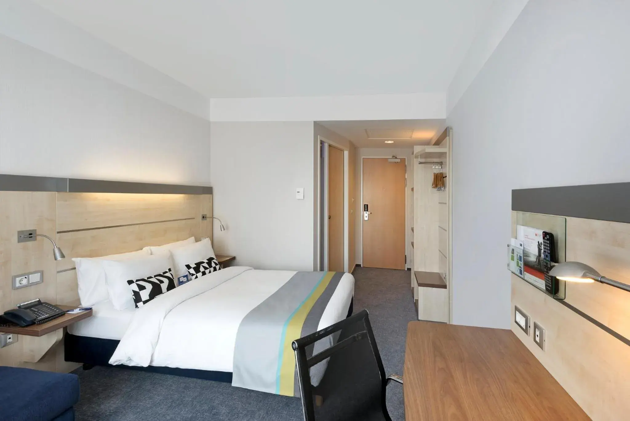 Standard Room in Holiday Inn Express Singen by IHG Standard Room in Holiday Inn Express Singen by IHG