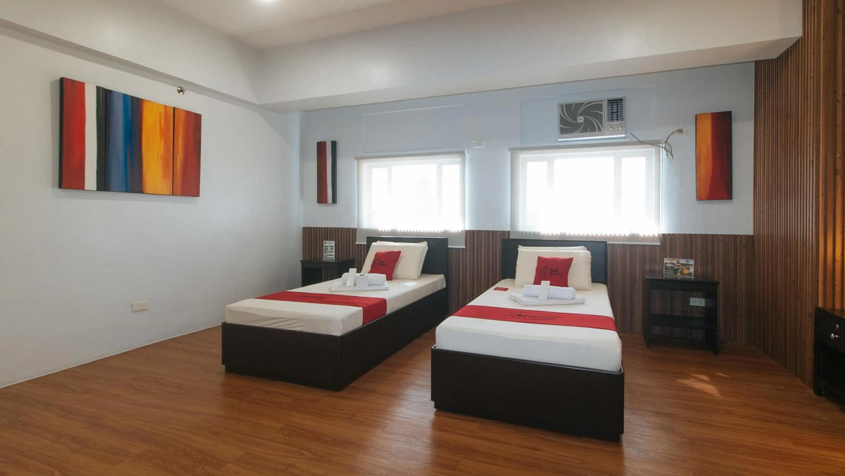 Bed in RedDoorz at BP International Powerhouse Inc near SM Manila