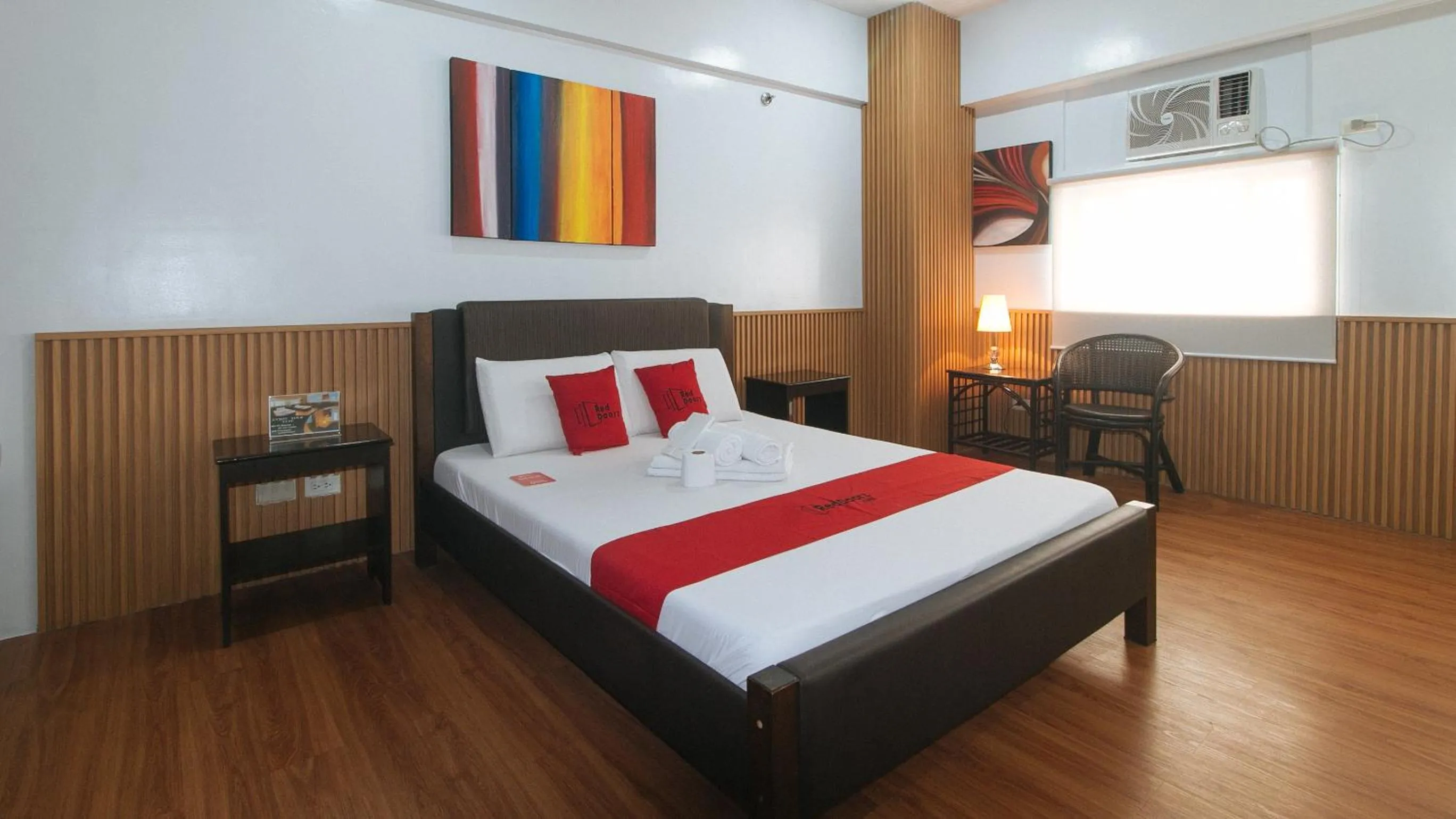 Bed in RedDoorz at BP International Powerhouse Inc near SM Manila