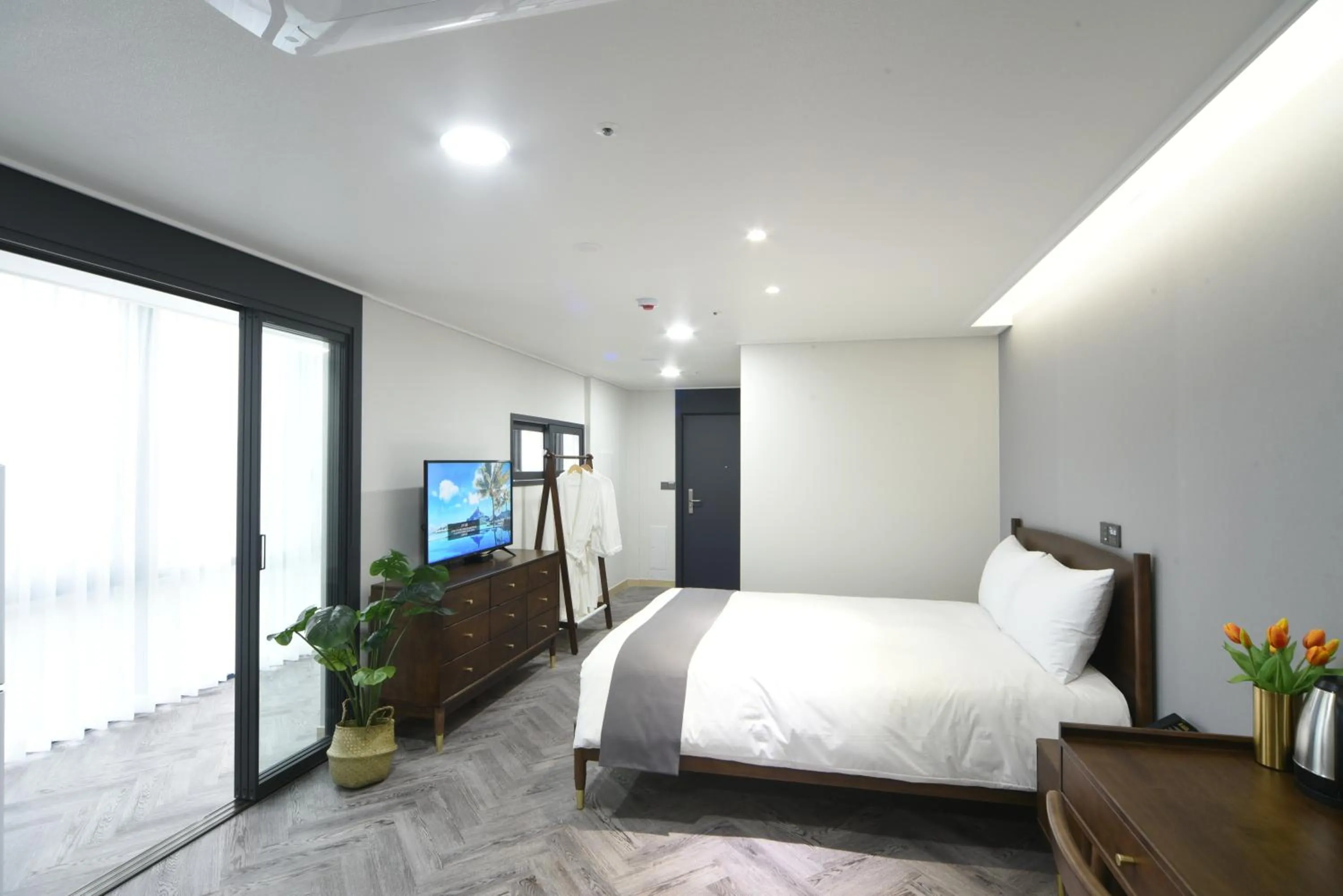 Bed in Haeundae Central Hotel