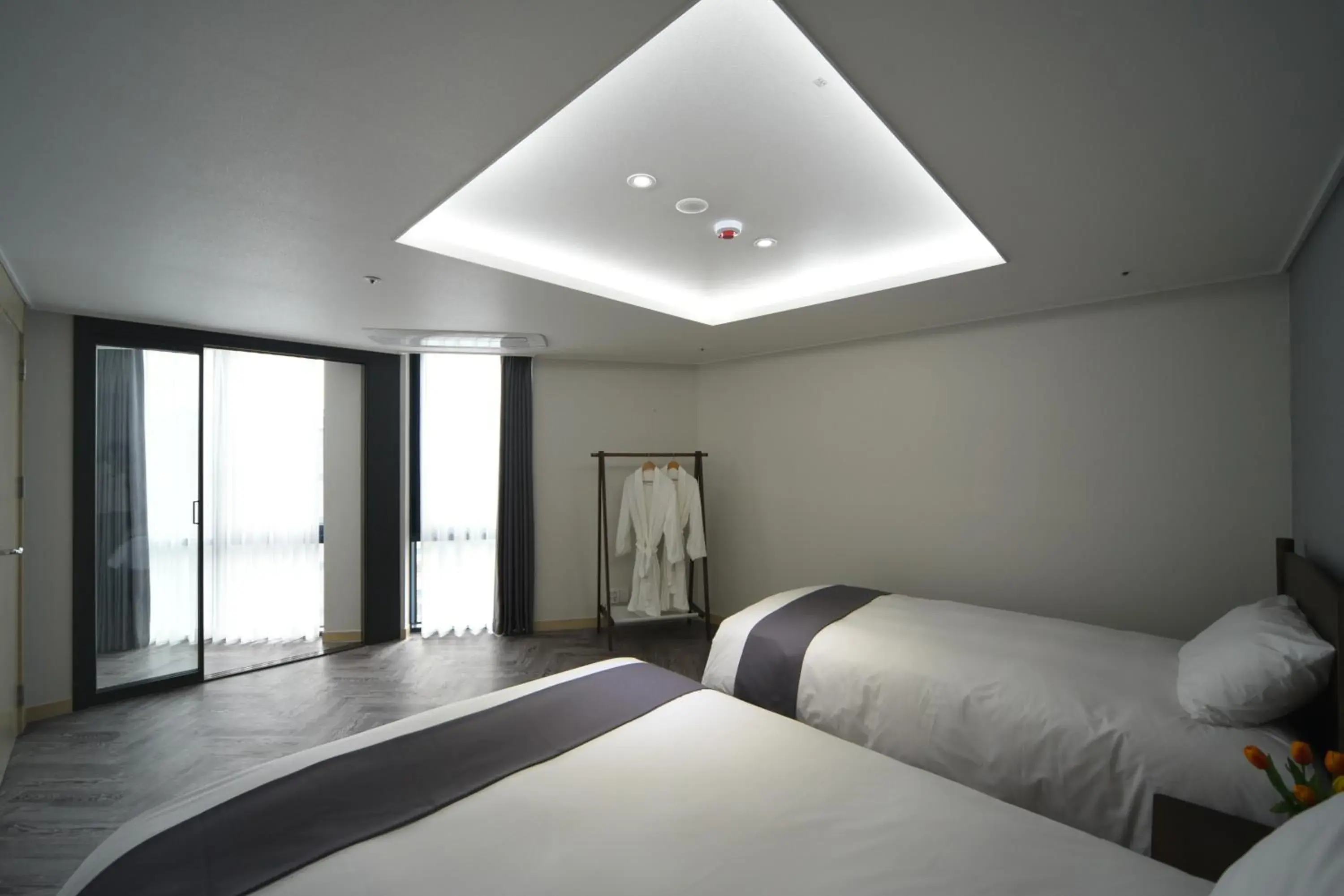 Bed in Haeundae Central Hotel Bed in Haeundae Central Hotel