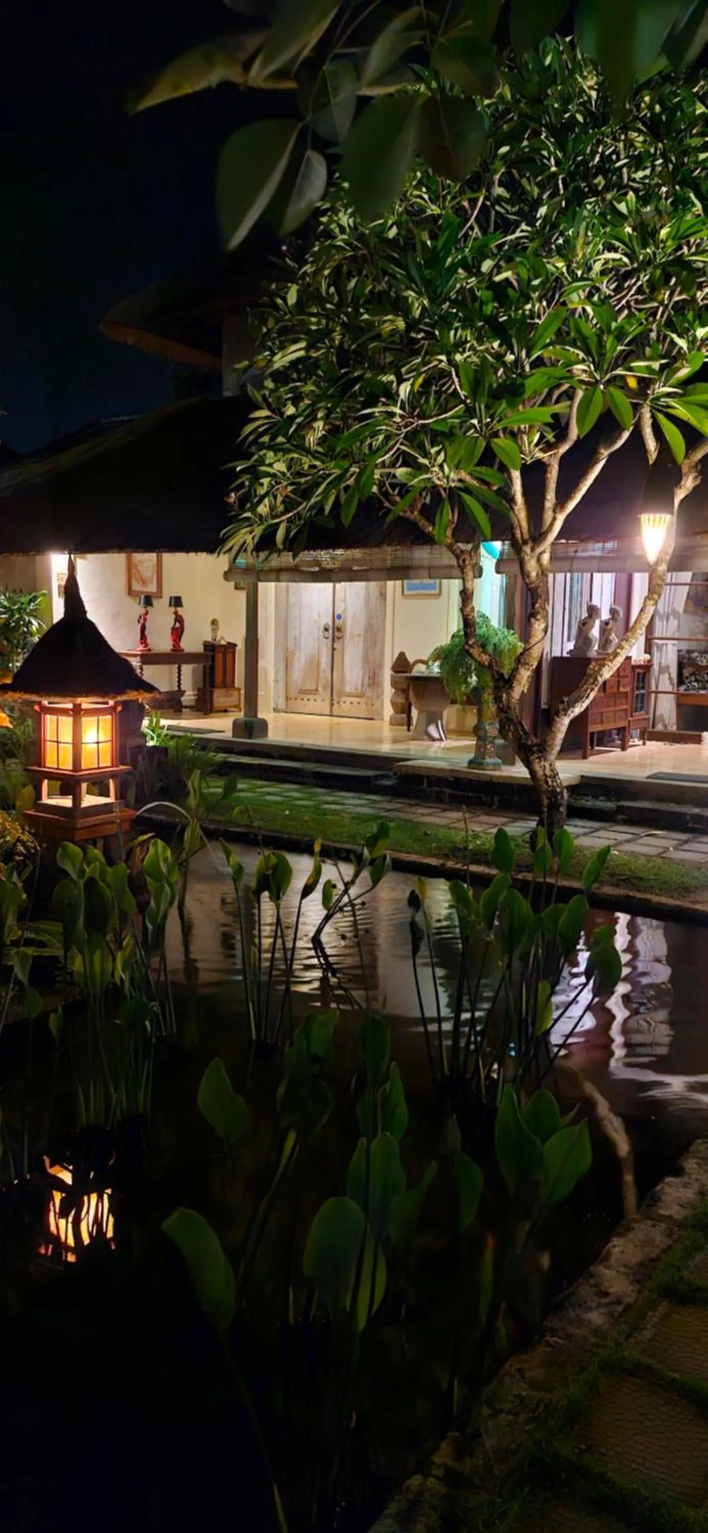 Garden view in Bebek Cottages Sanur