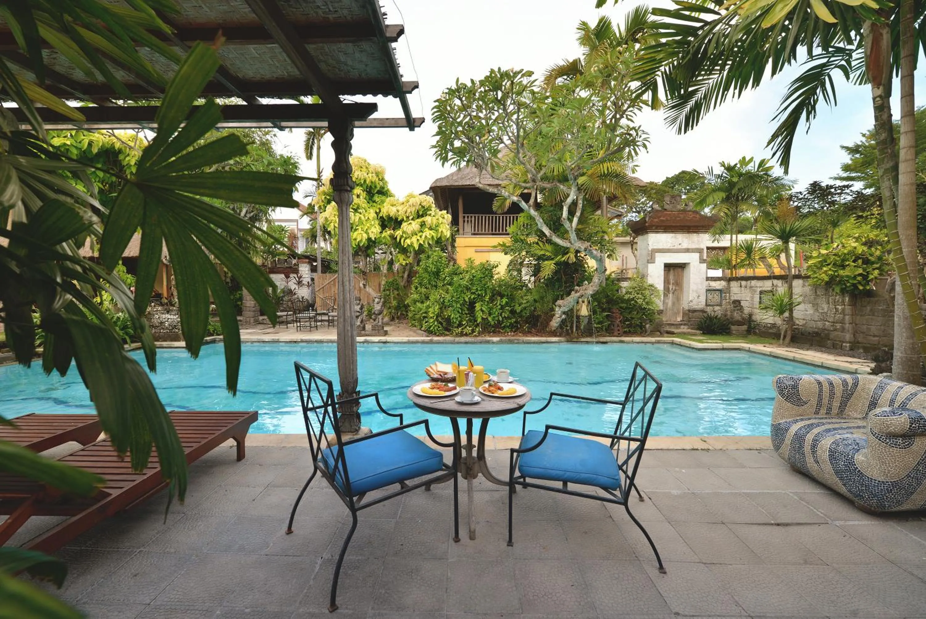 Swimming pool in Bebek Cottages Sanur