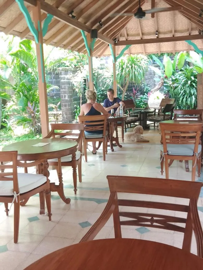 Restaurant/places to eat in Bebek Cottages Sanur