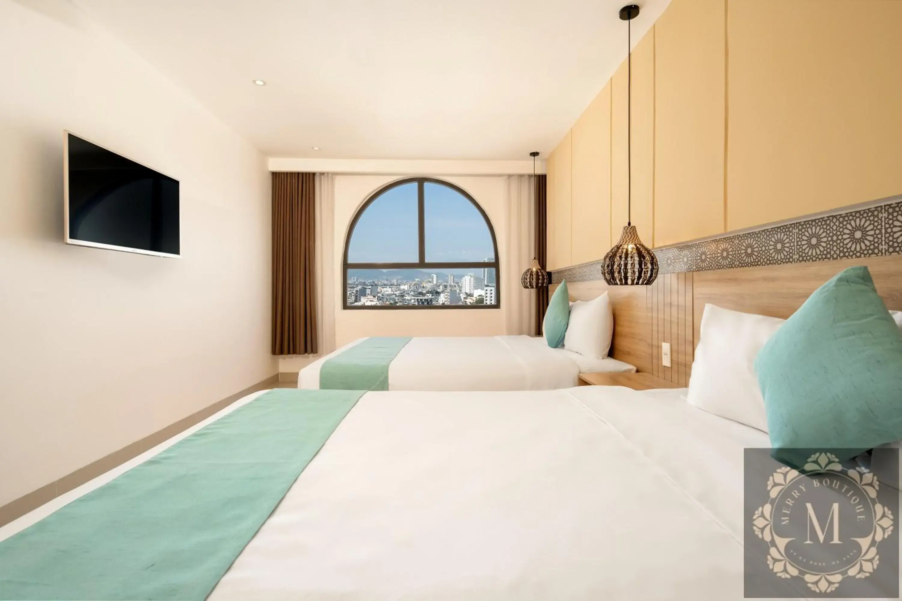 Bed in Bella Merry Hotel and Apartment - 100M To The My Khe Beach Bed in Bella Merry Hotel and Apartment - 100M To The My Khe Beach