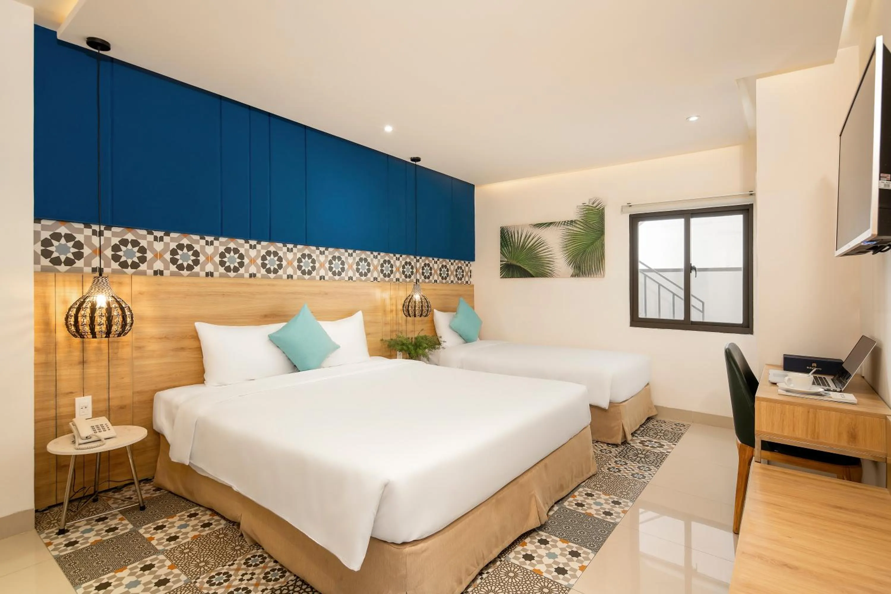 Seating area, Bed in Bella Merry Hotel and Apartment - 100M To The My Khe Beach