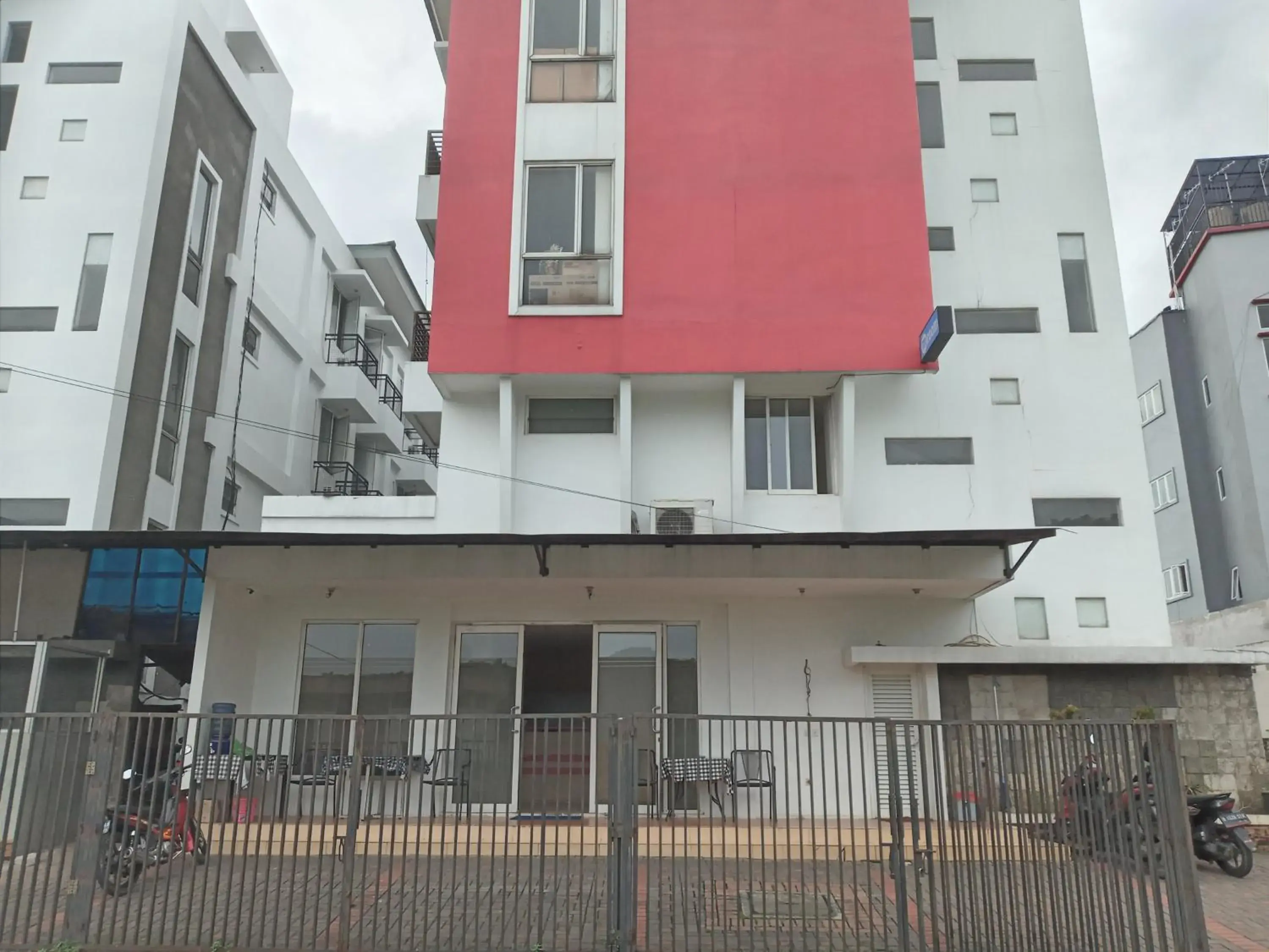 Property building in M Room Residence Property building in M Room Residence