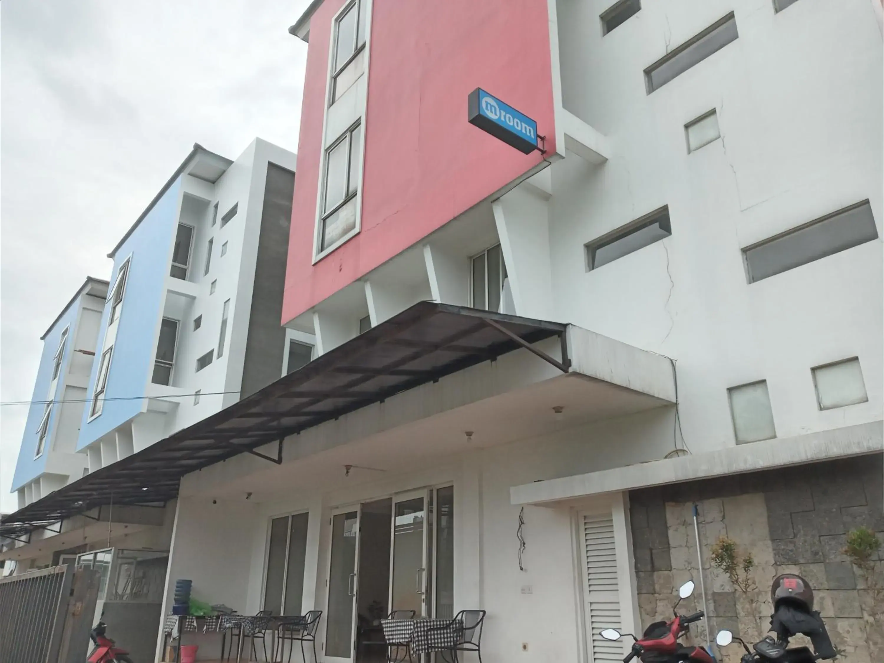 Property building in M Room Residence Property building in M Room Residence