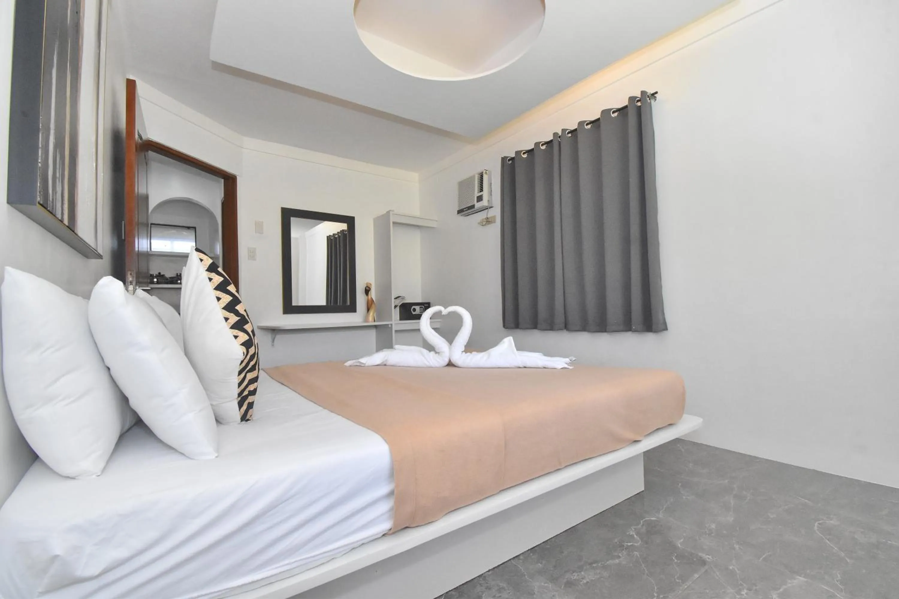 Bedroom, Bed in Villa Sunset Boracay