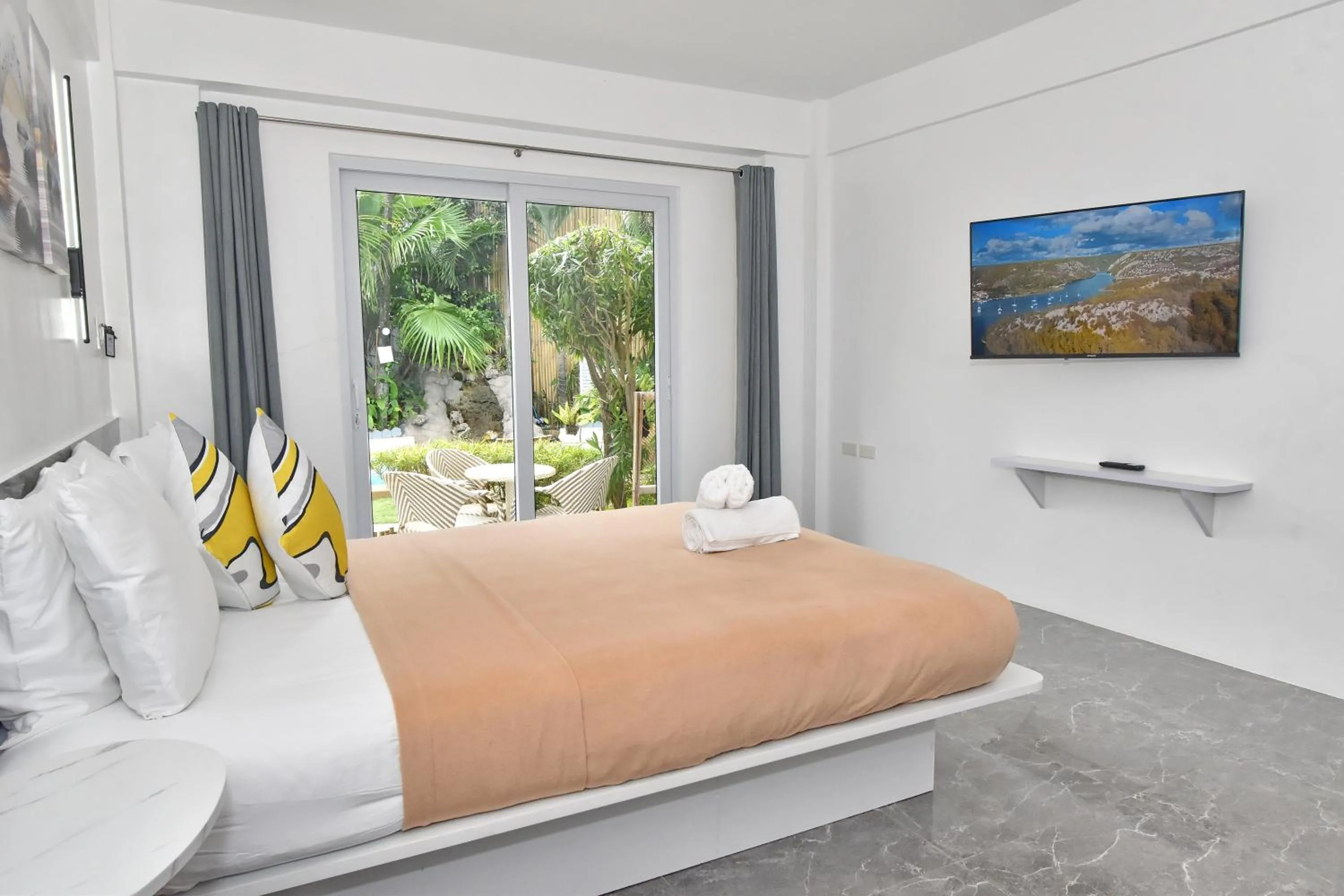 Bedroom, Bed in Villa Sunset Boracay