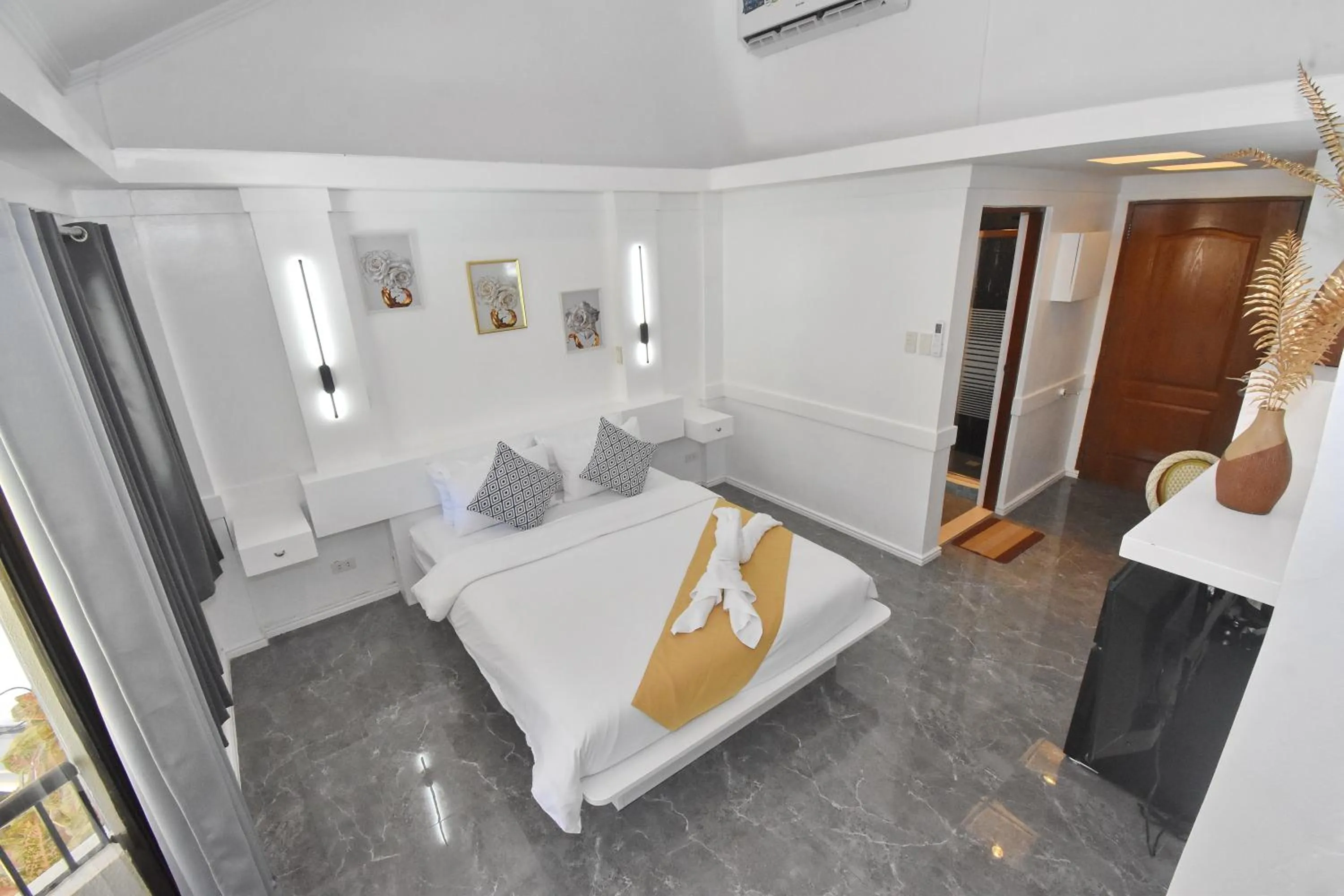 Bedroom, Bed in Villa Sunset Boracay