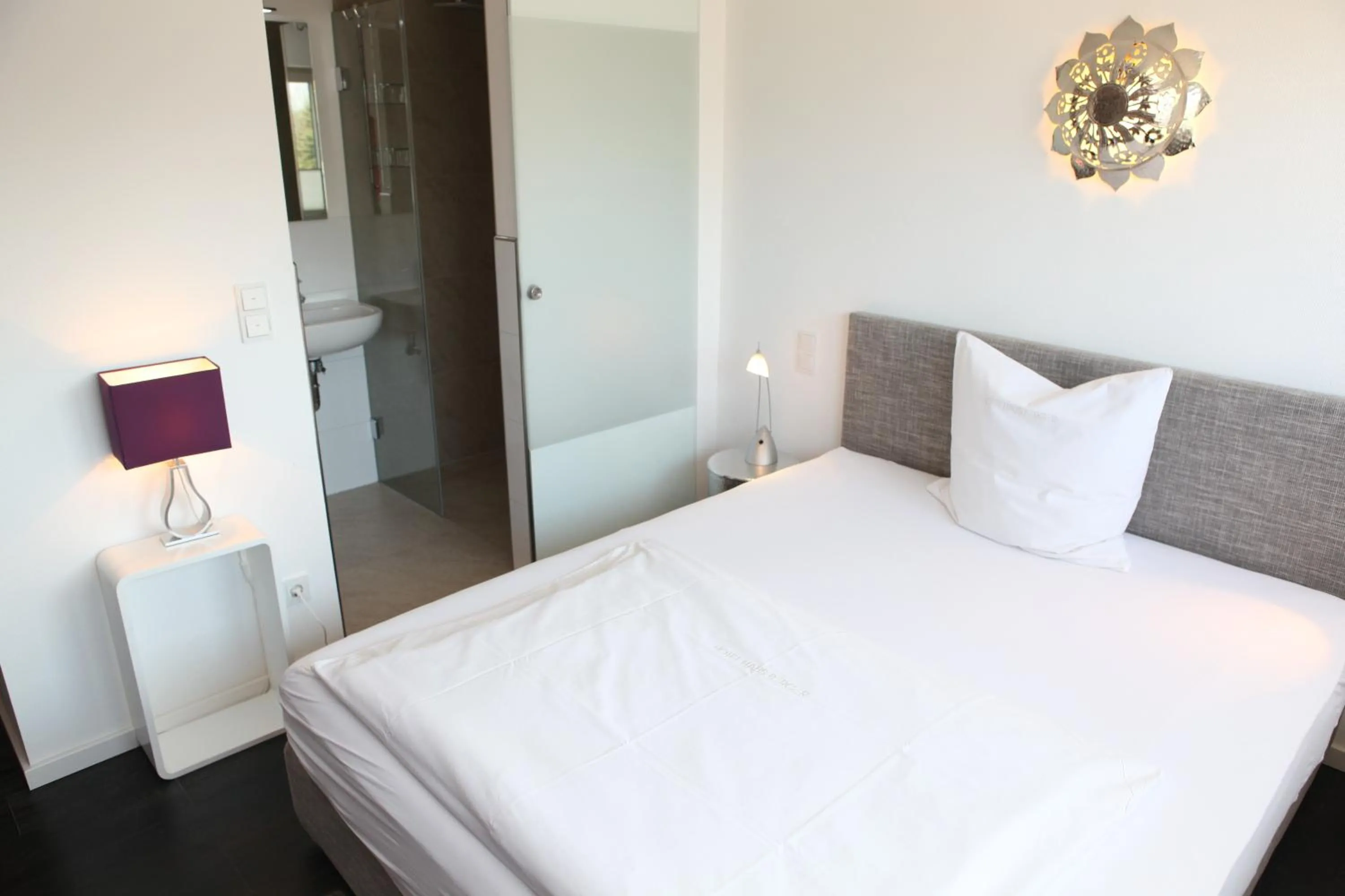 Bed in Hotel Haus Berger