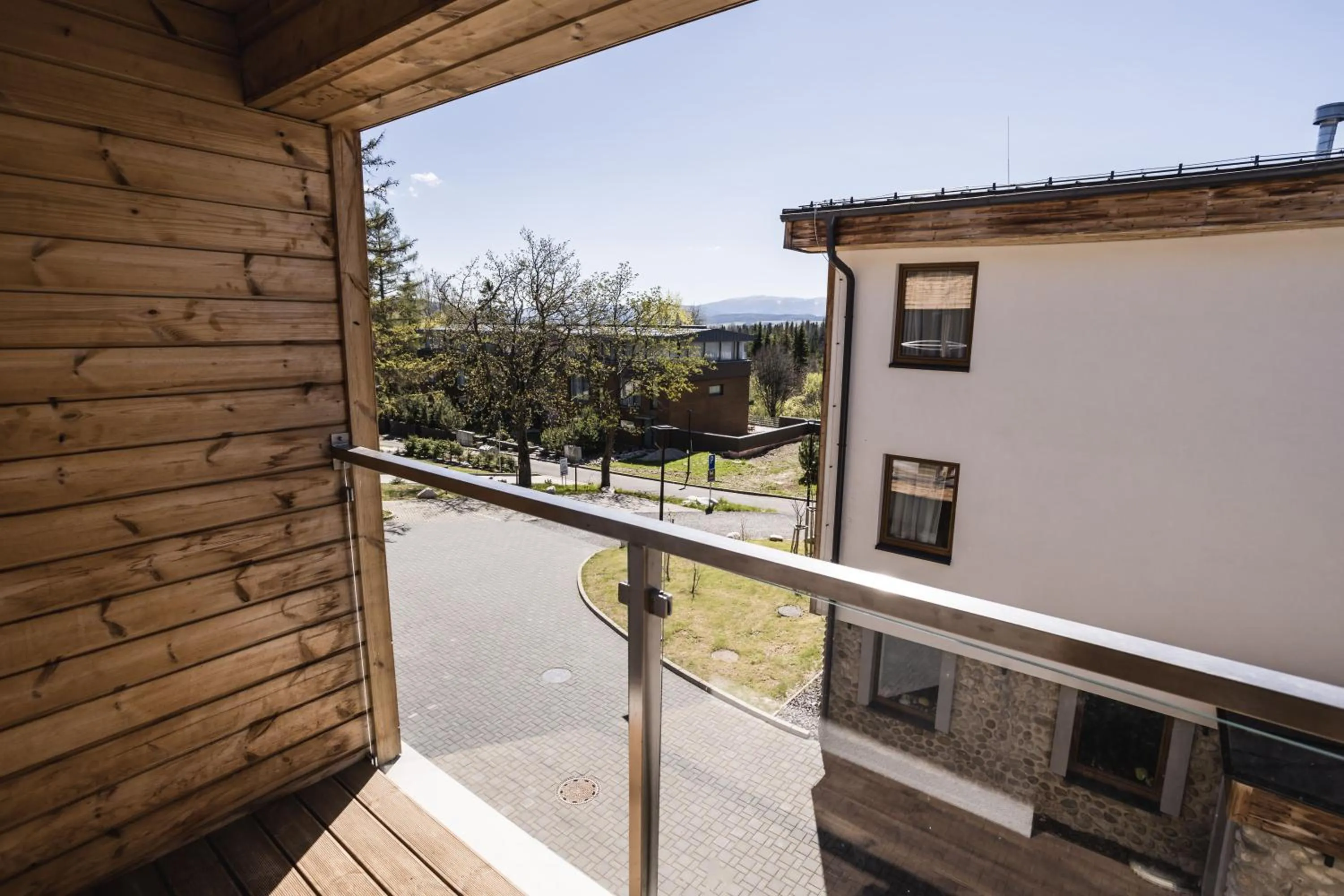 ARIETES MARMONT Resort