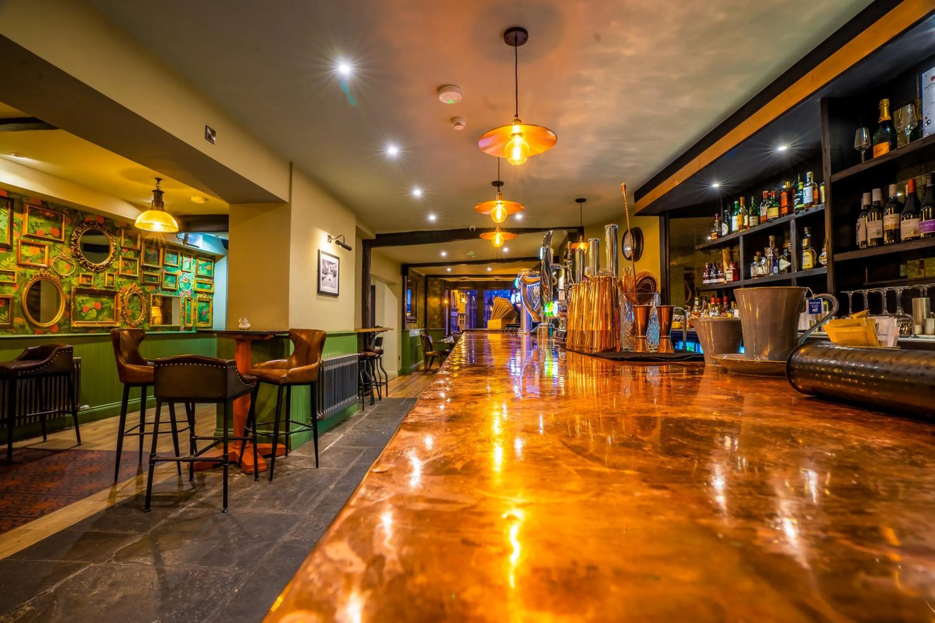 Lounge or bar in The Crown Hotel