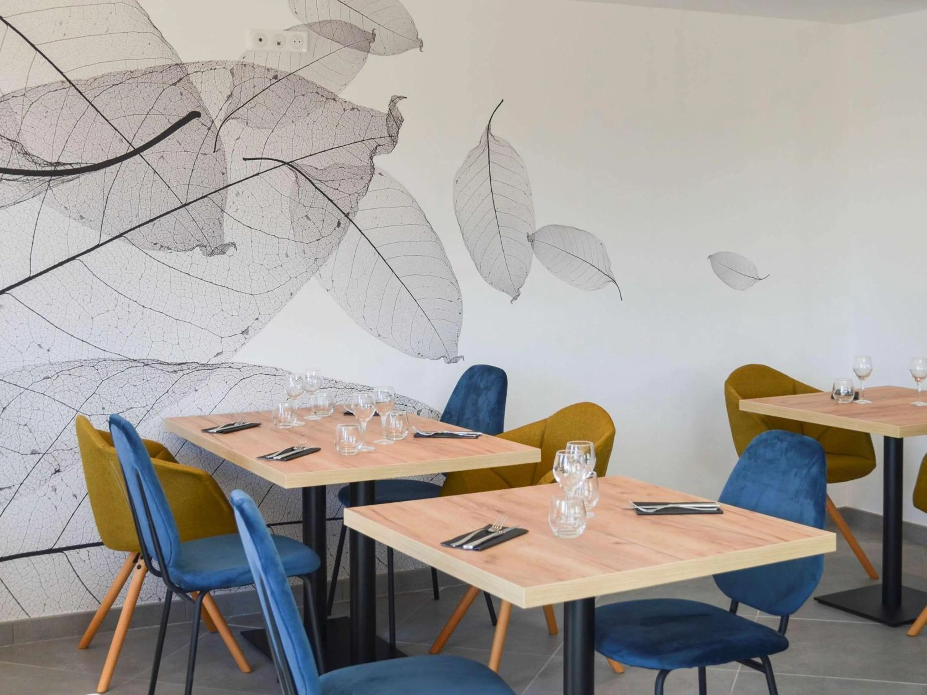 Restaurant/places to eat in ibis Styles Fougeres