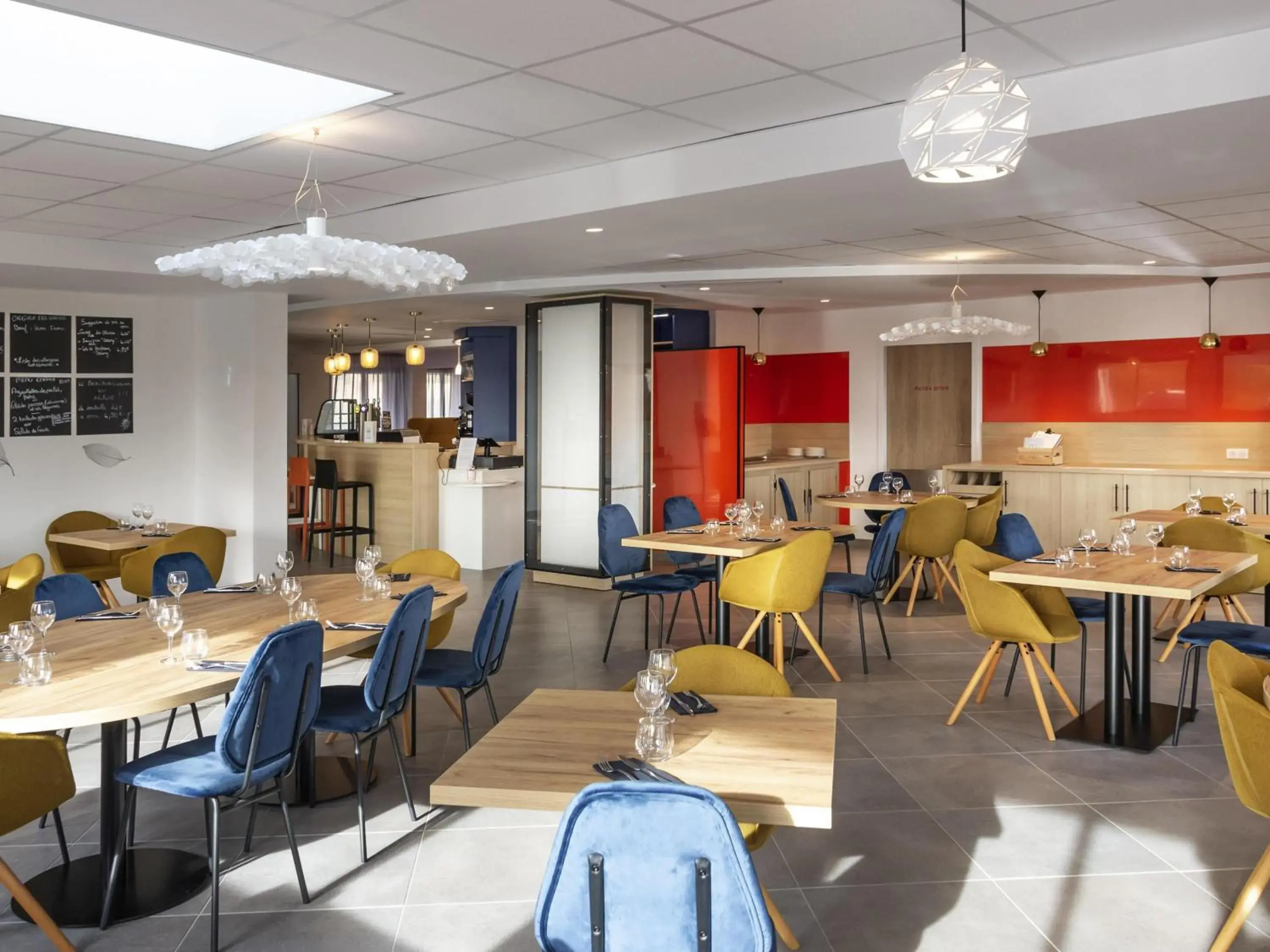 Restaurant/places to eat in ibis Styles Fougeres Restaurant/places to eat in ibis Styles Fougeres