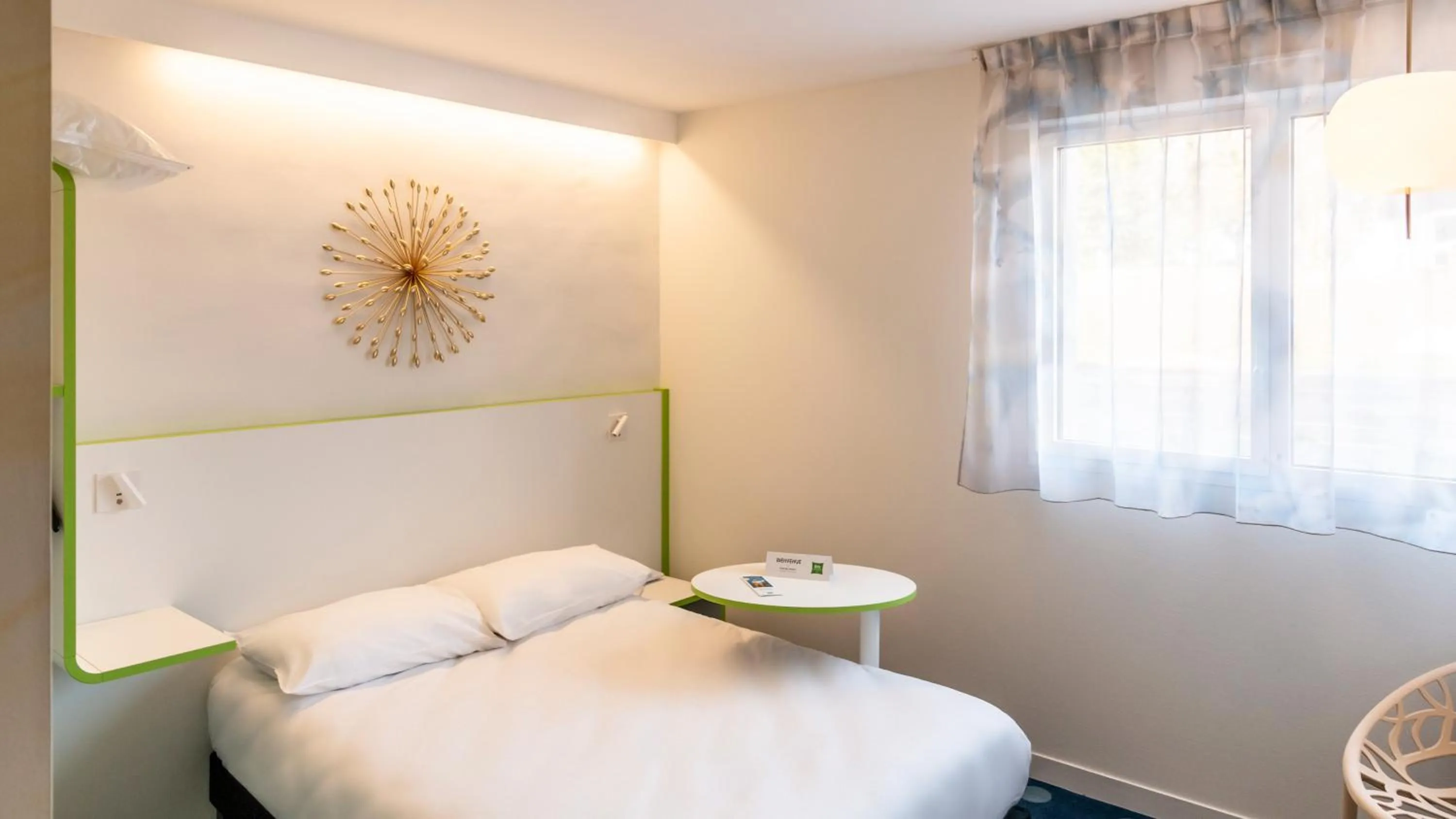 Bed in ibis Styles Fougeres